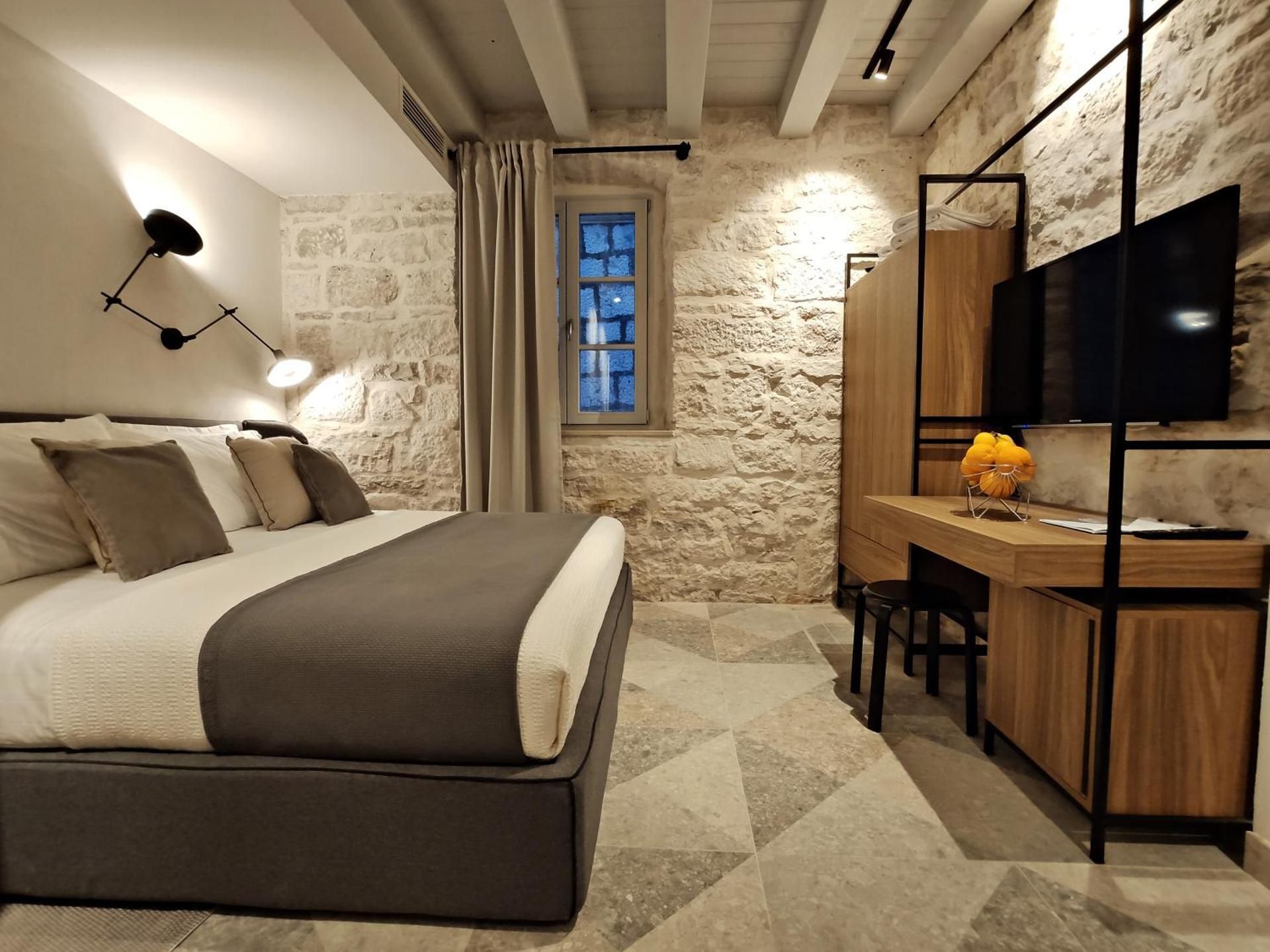 Superior King Double room with Balcony