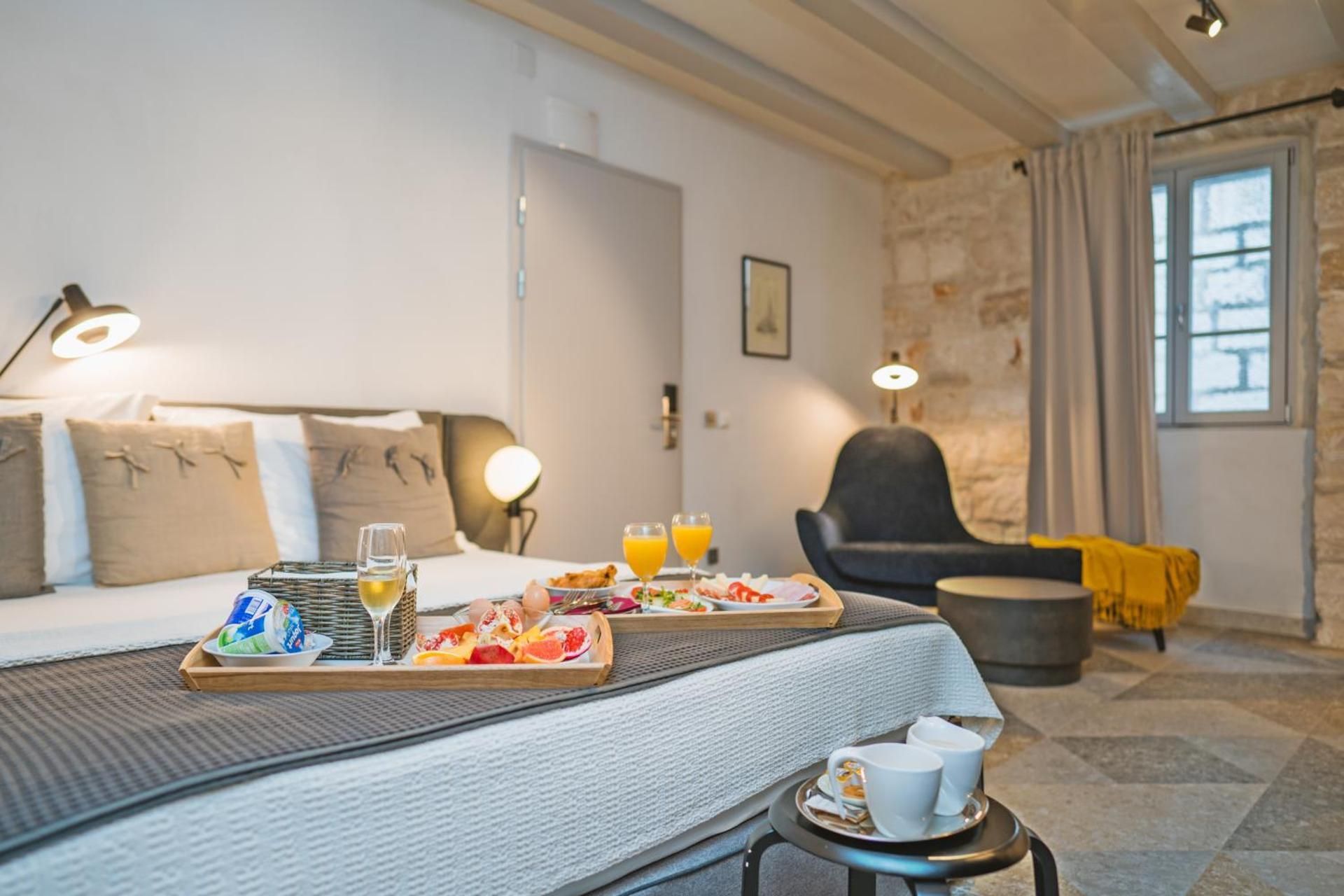 Superior King Double Room with Loggia