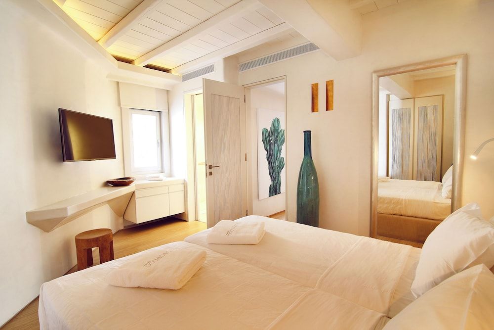 SUITE 2BEDROOM WITH OUTDOOR HOT TUB