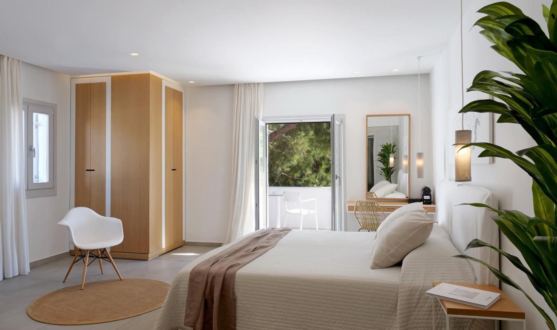Junior Garden View Suite