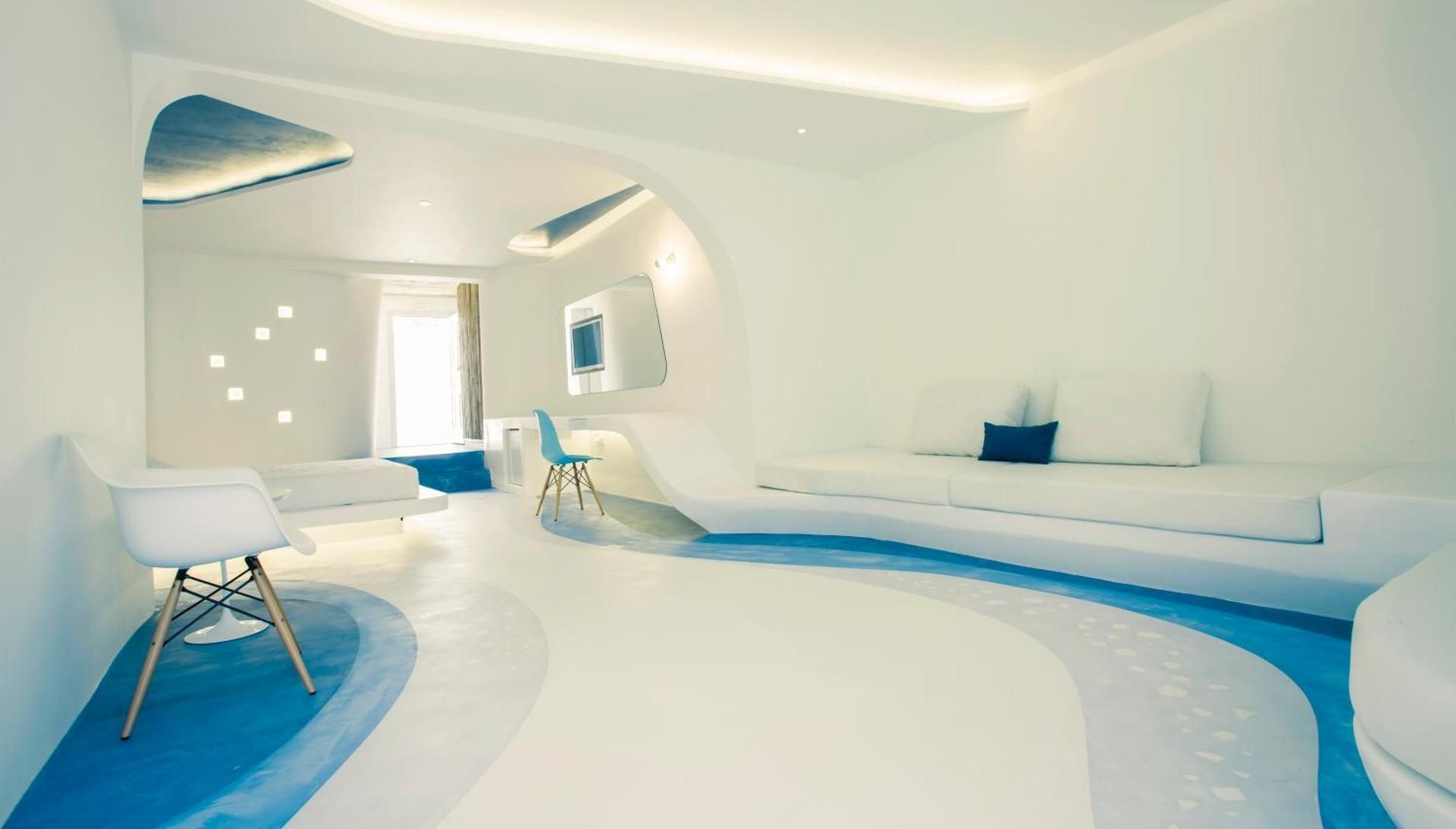 The Big Blue Suite / Sea View Jacuzzi