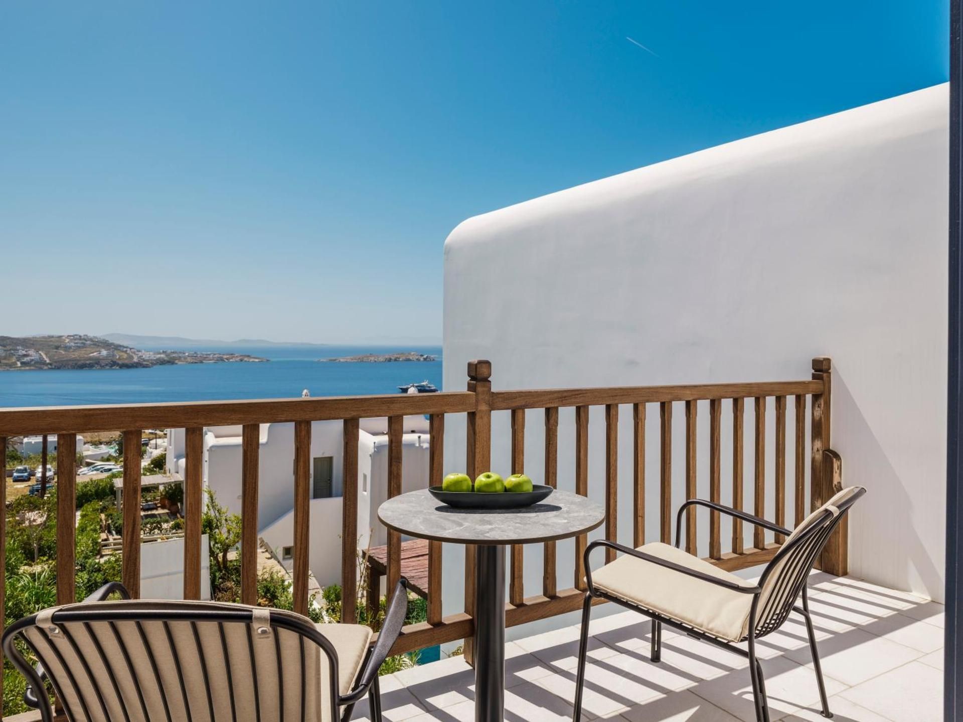 Island Suite with Panoramic Sea View