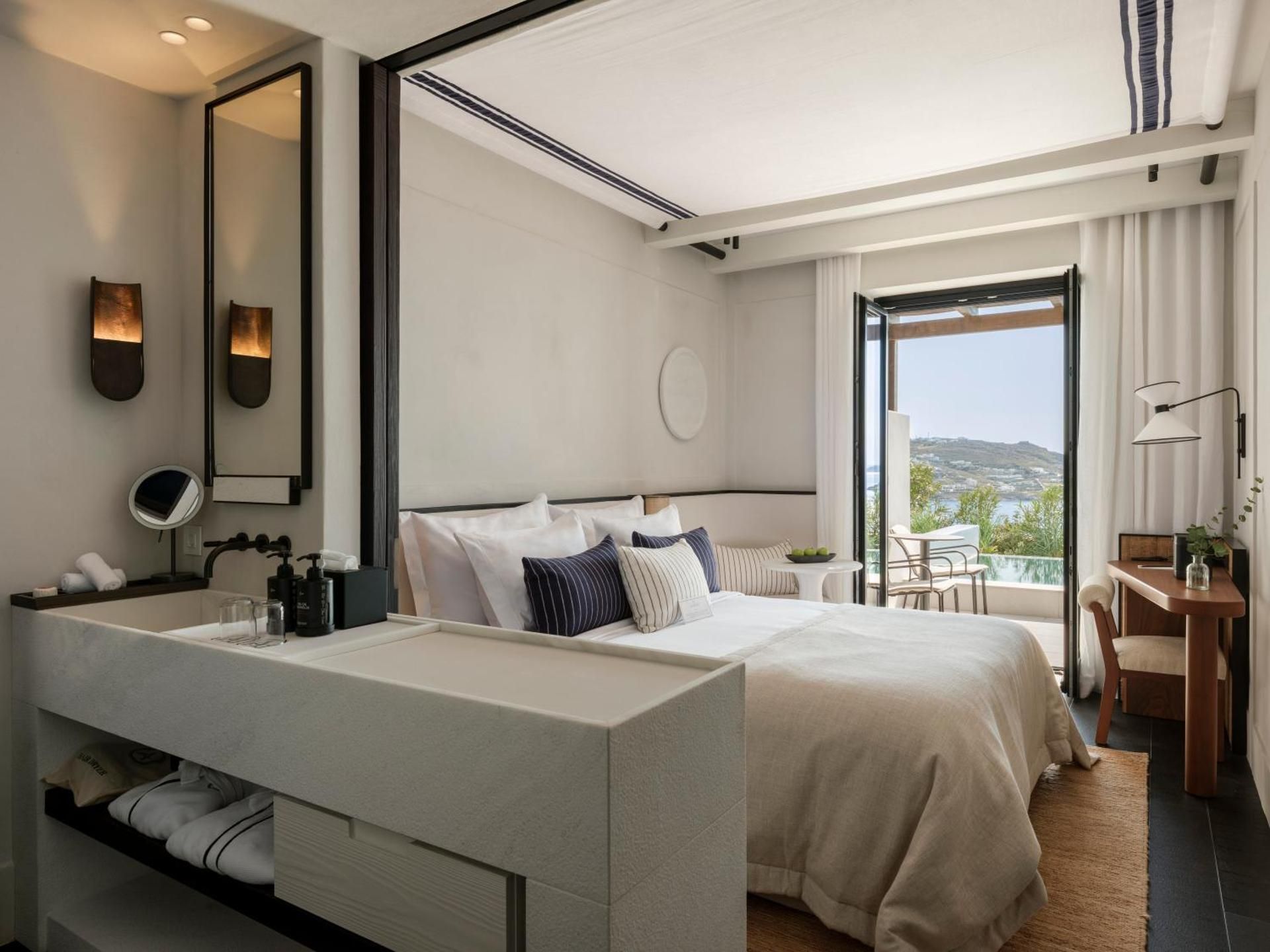 Mykonian Suite with Sea View and Infinity Pool