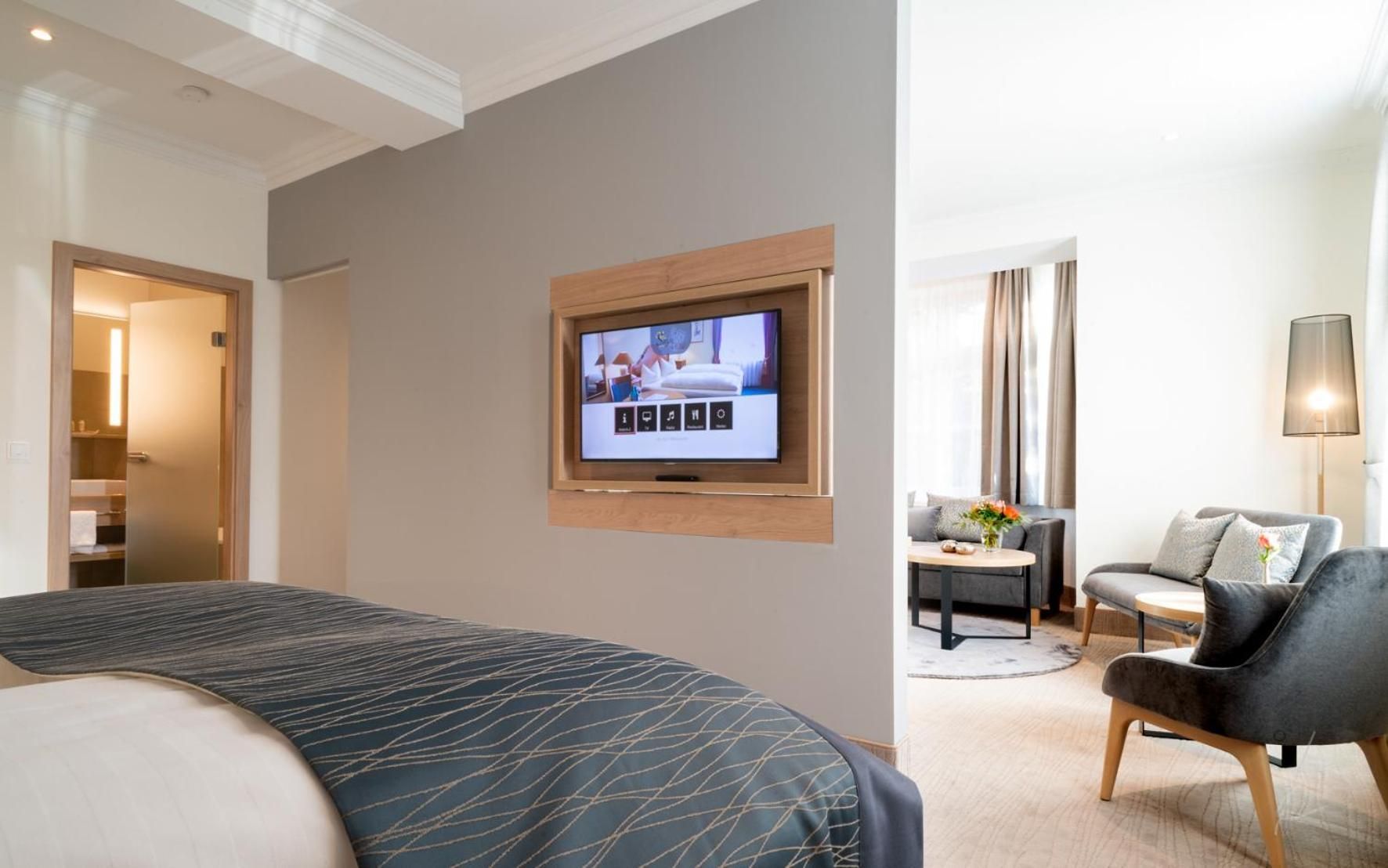 Suite with Sauna