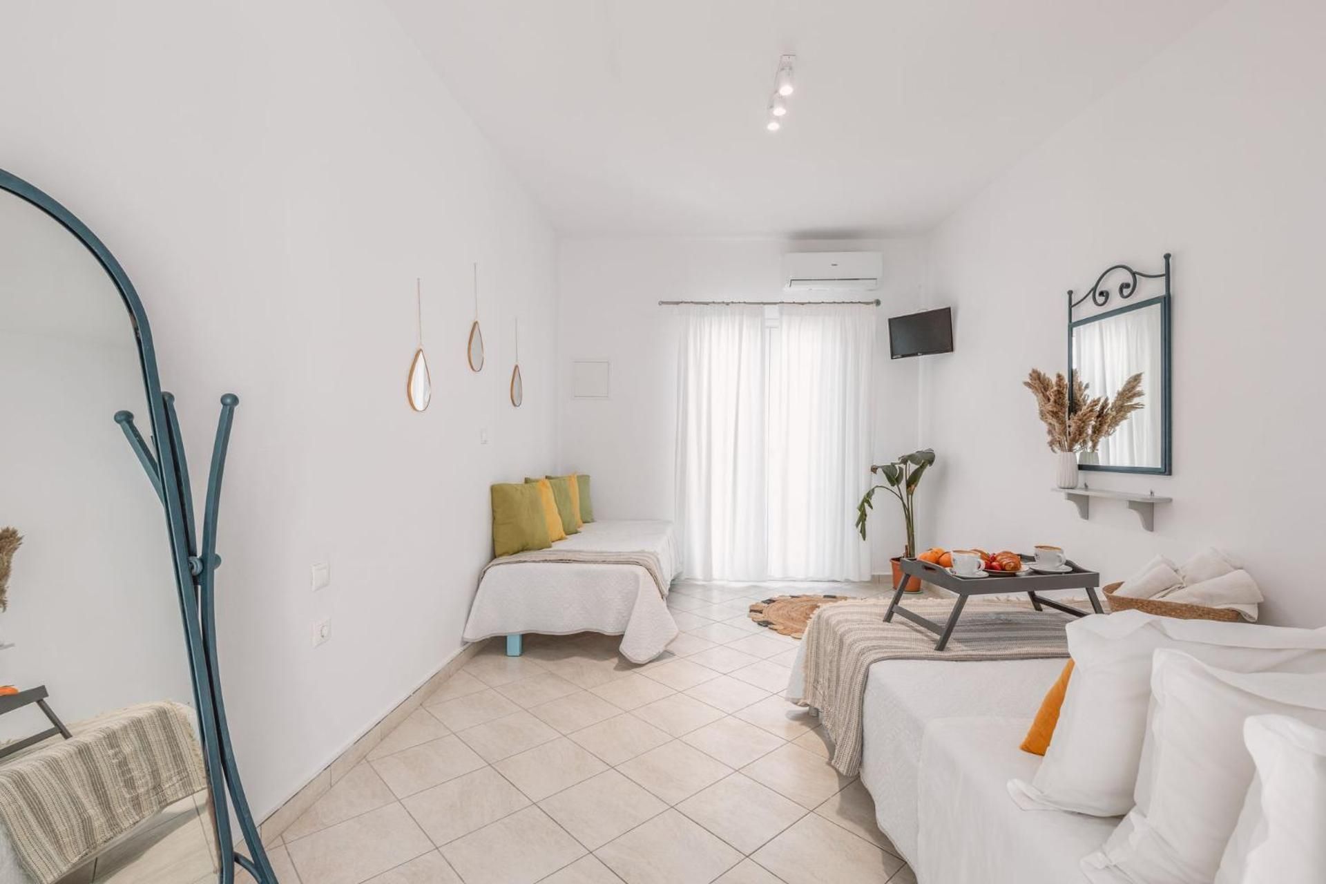 Triple Room with Balcony