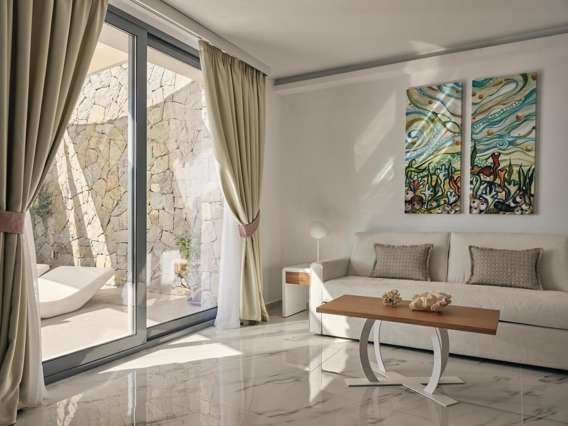 Fantasy Villa Side Sea View