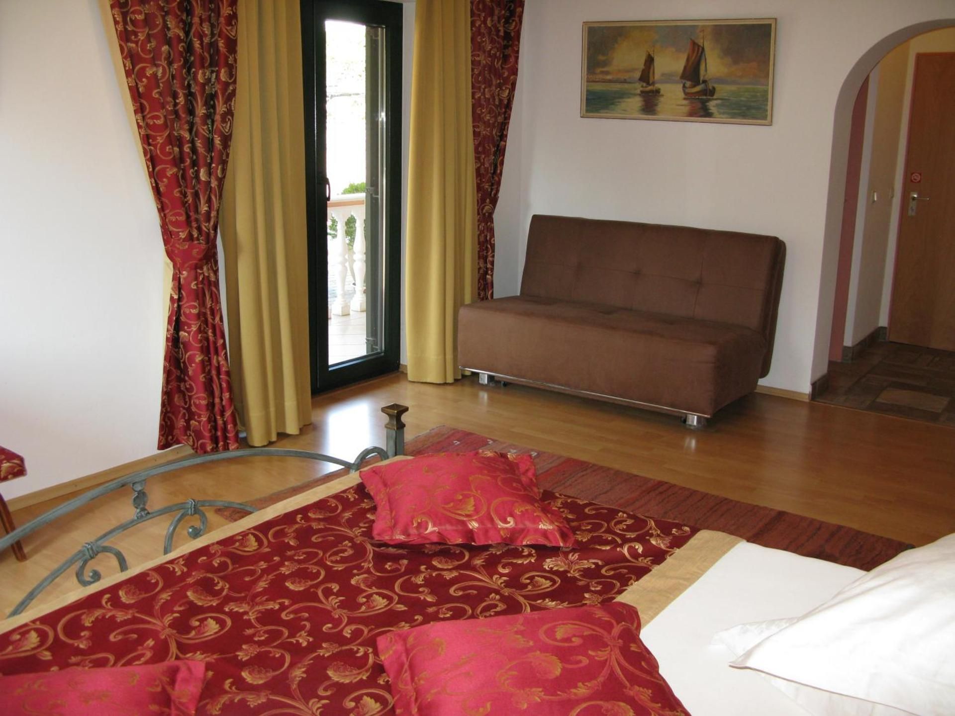 Triple Room with Terrace
