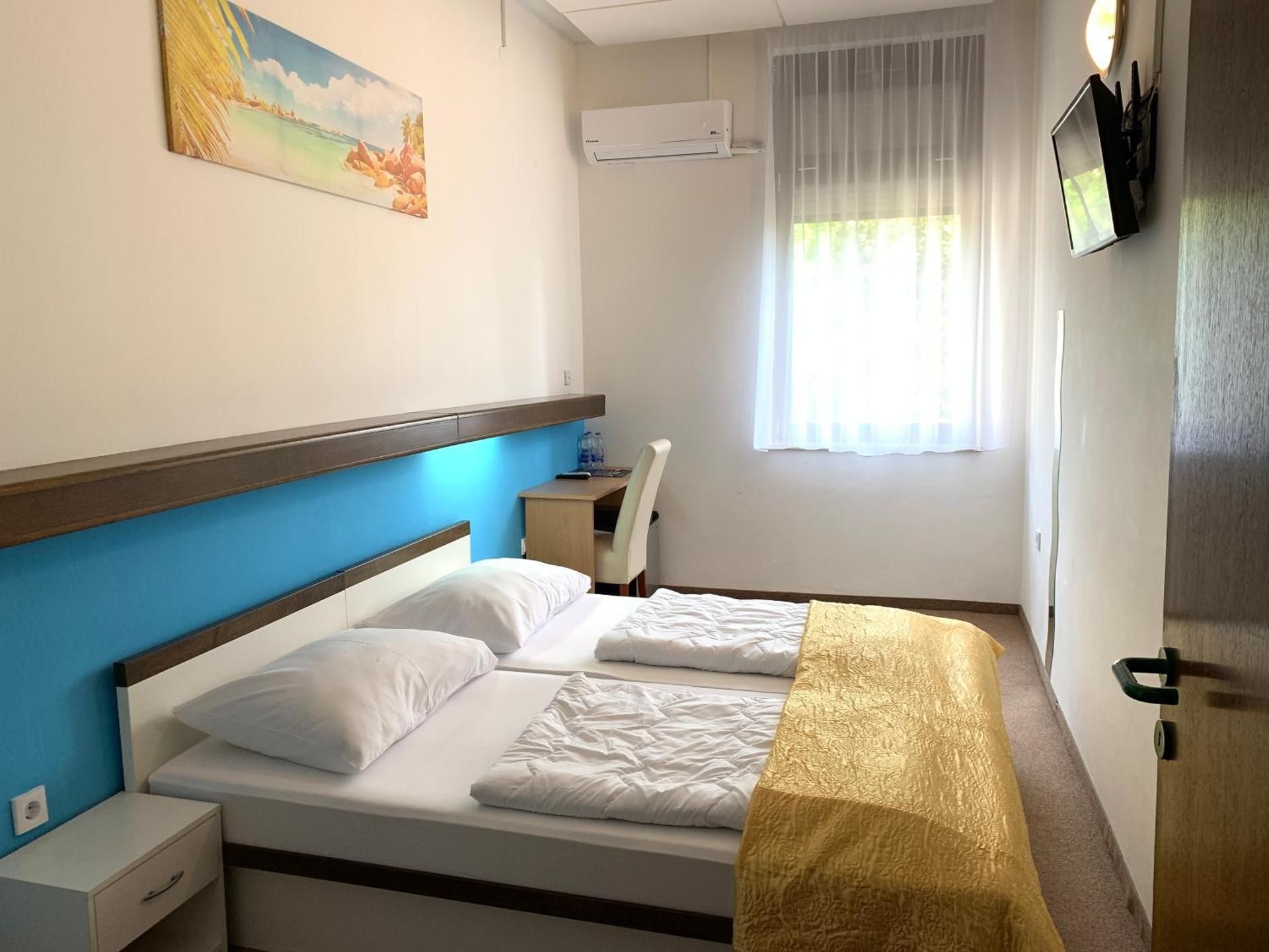 Triple Room with Park View