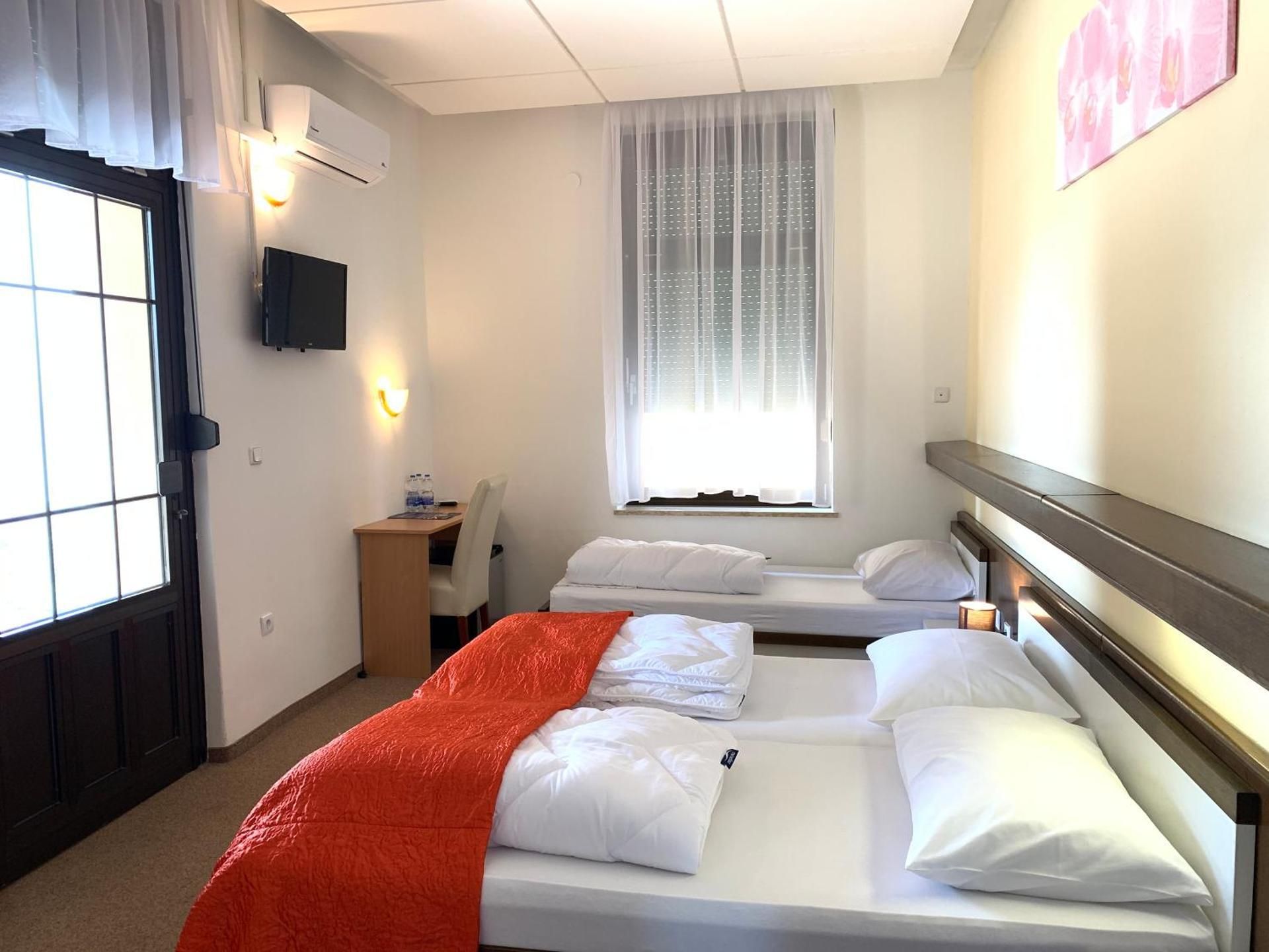 Triple Room with Sea View