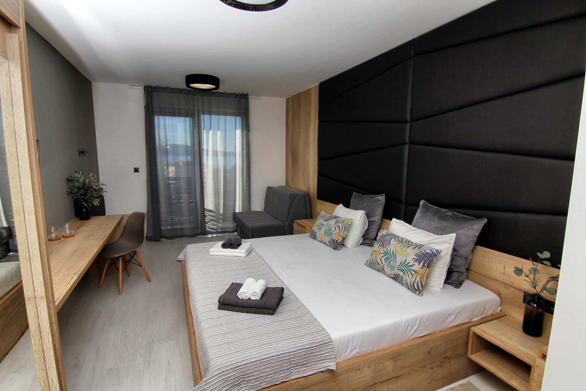Triple Room with Sea View