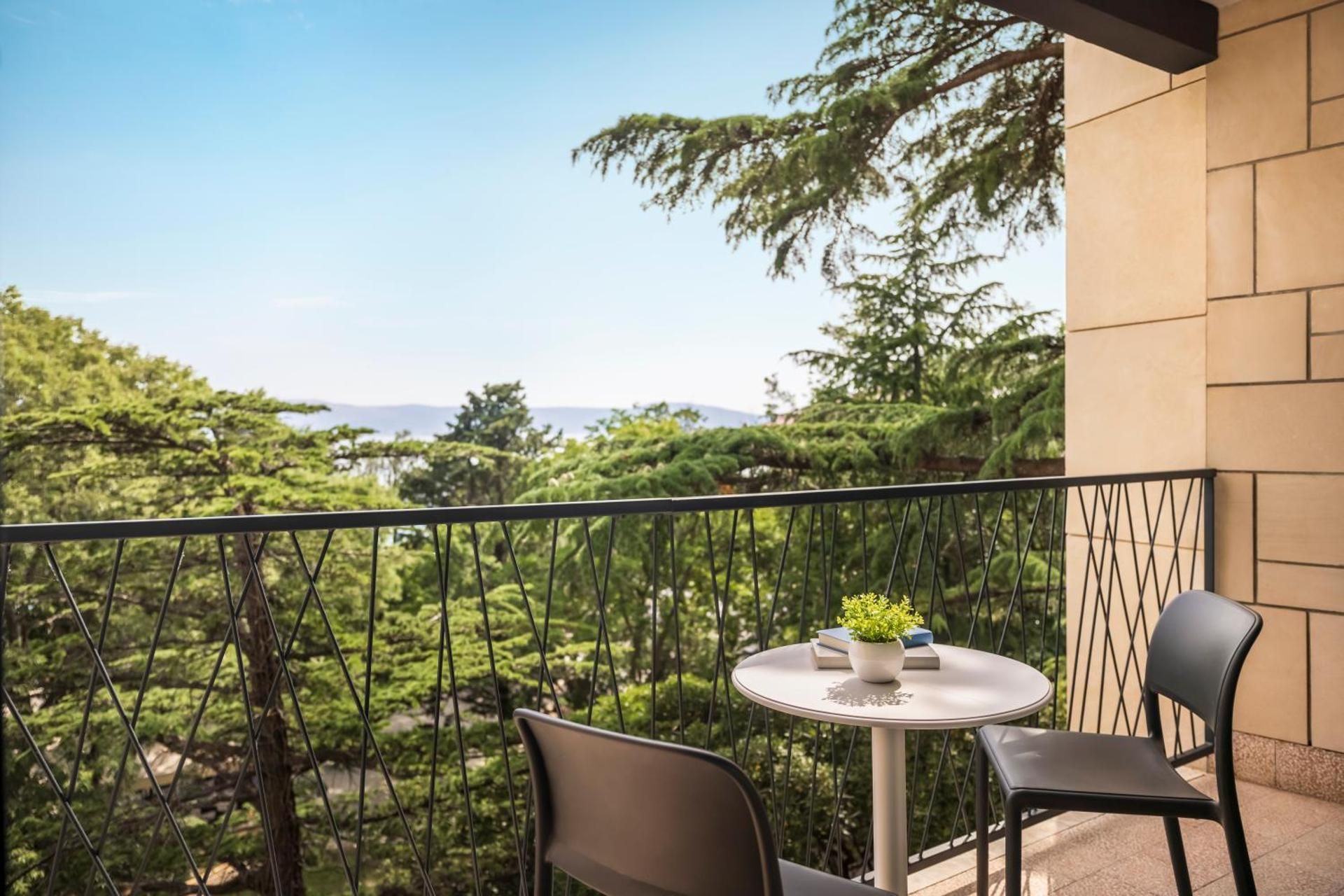 Comfort suite with Seaside Balcony