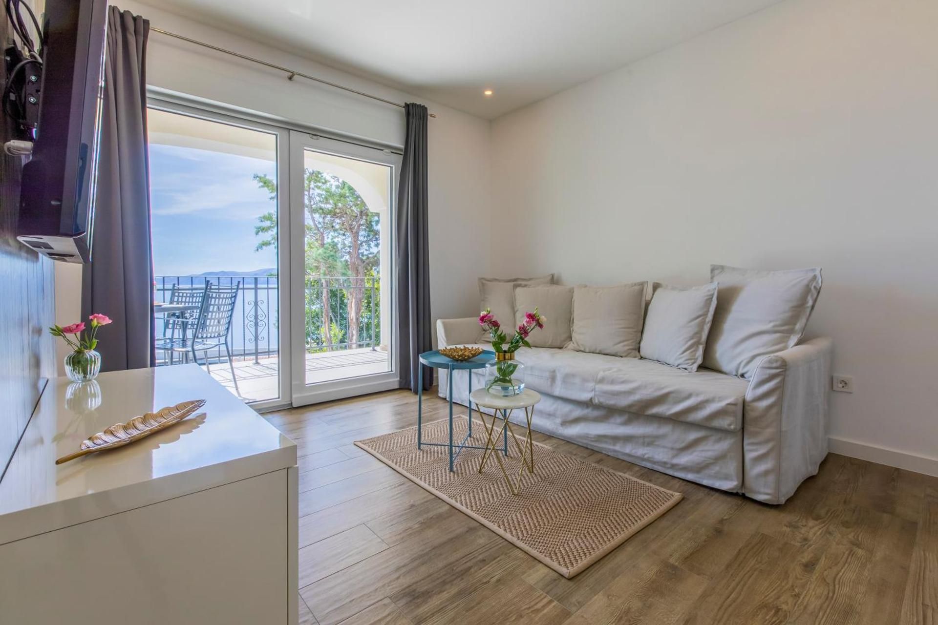 Apartment with Sea View
