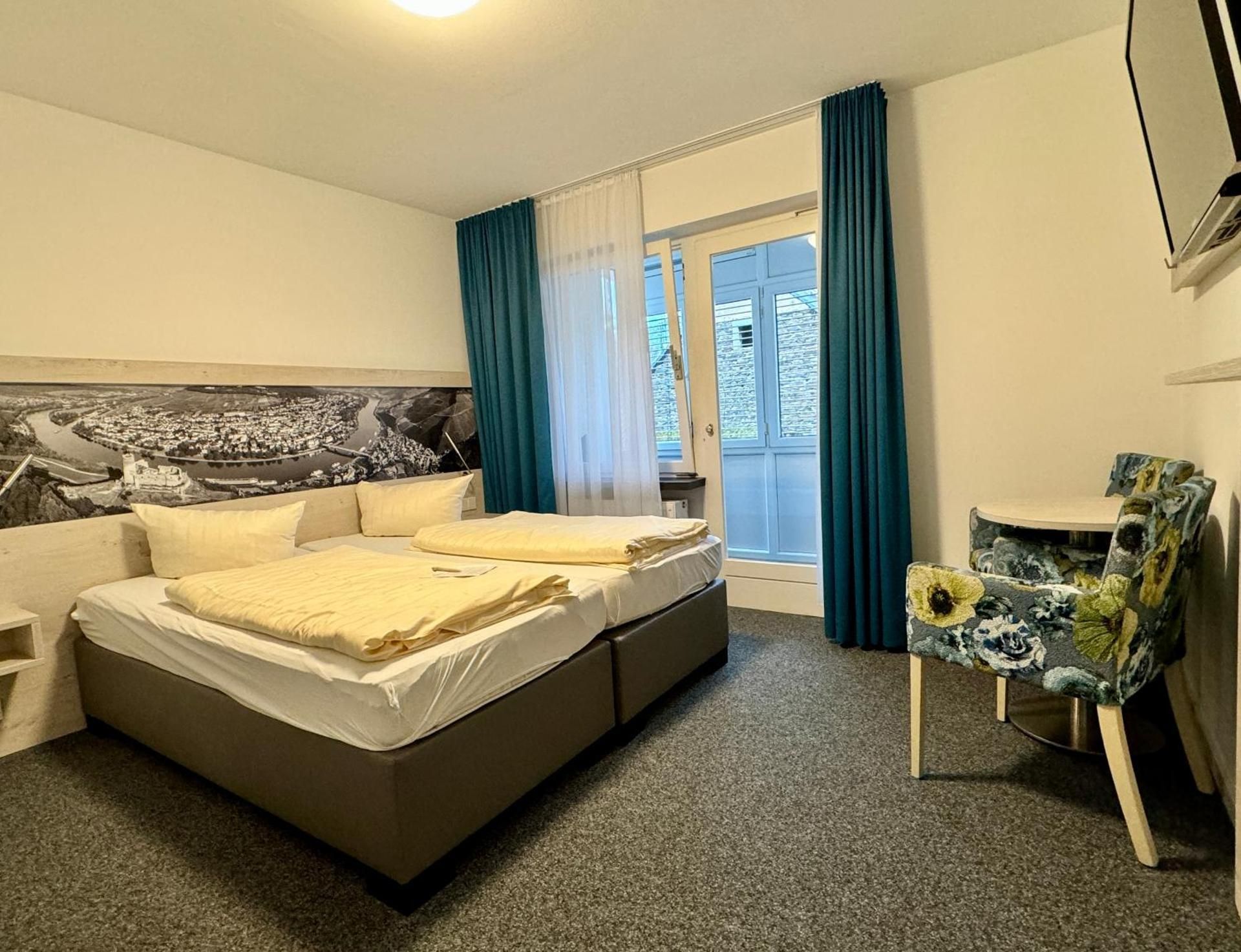 Large Double Room