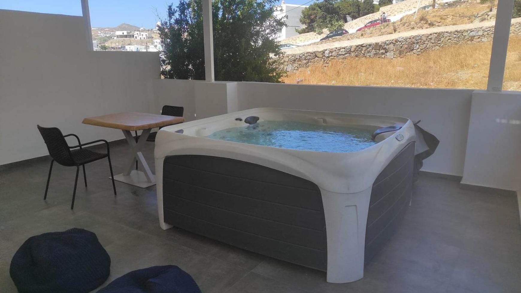 King Room with Spa Bath