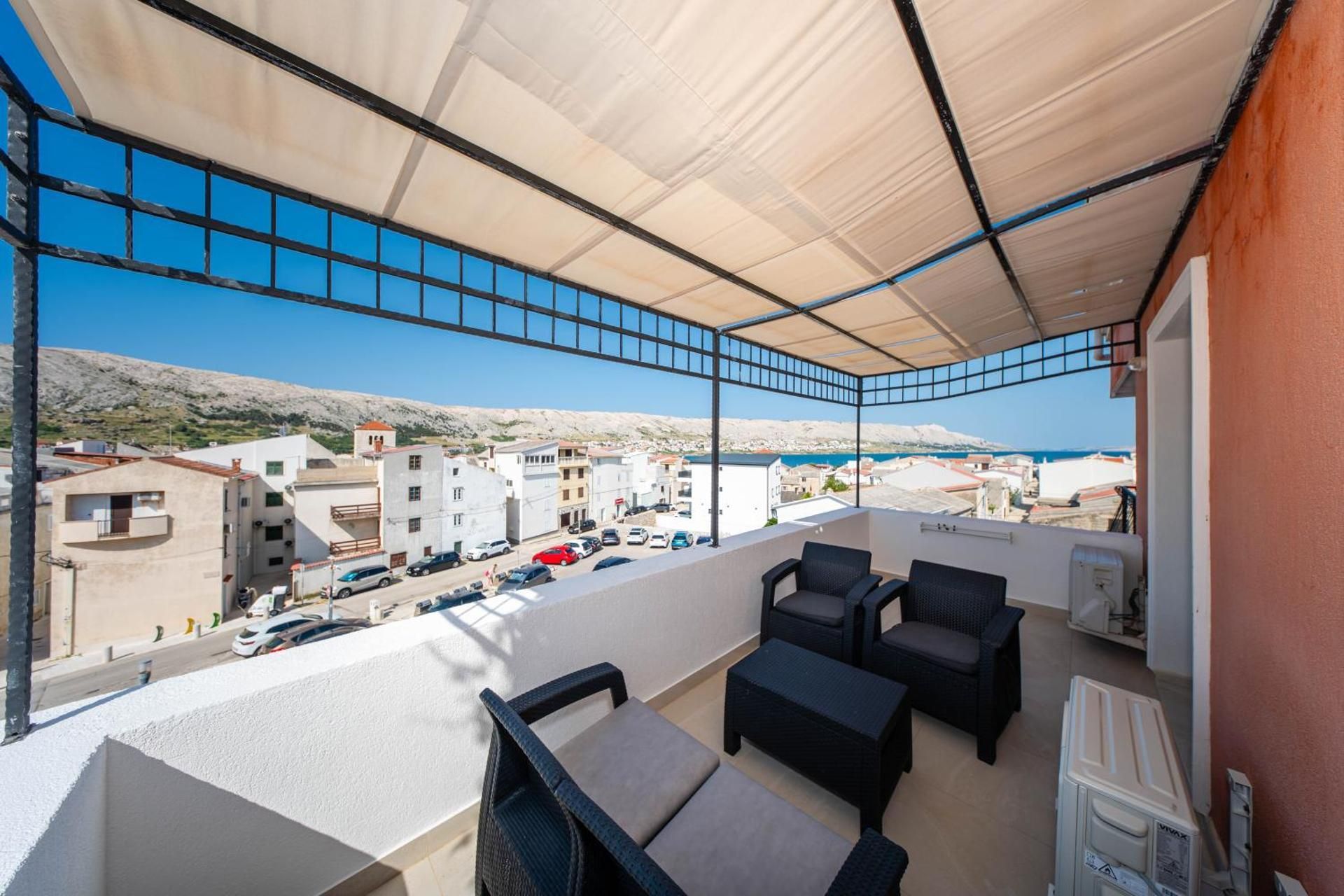Suite with Terrace and Sea View