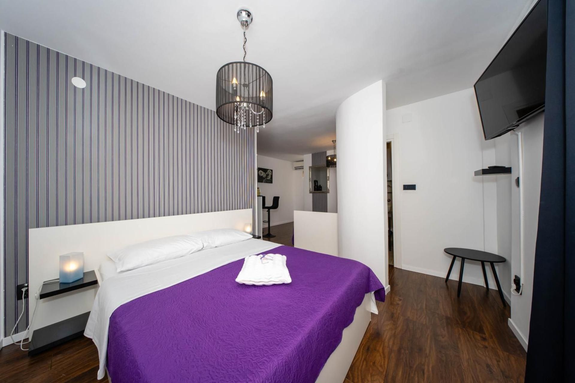 Deluxe Suite with Terrace