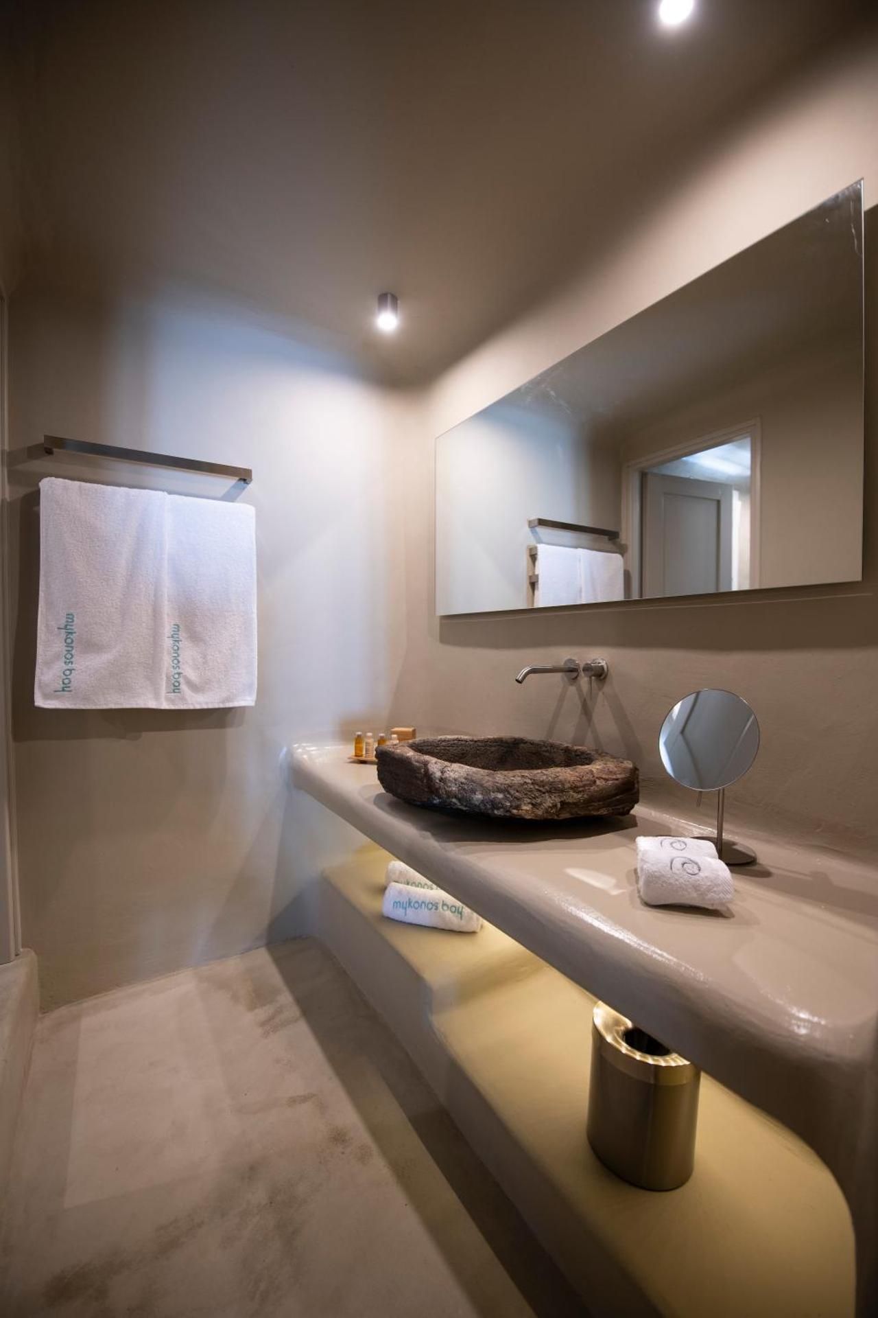 Superior Premium Residence with Outdoor Hottub- Annex Building