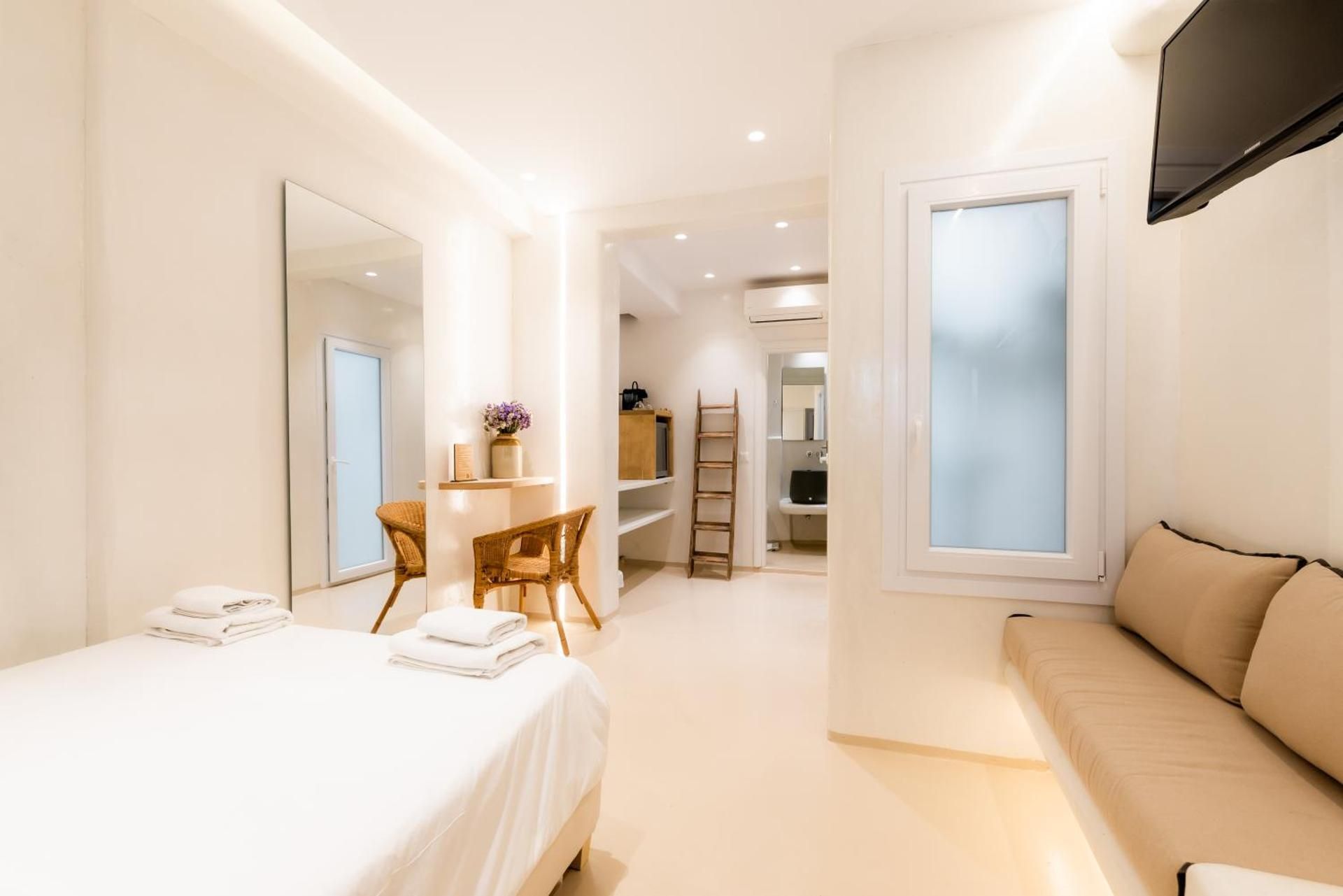 Double Room with Private Bathroom