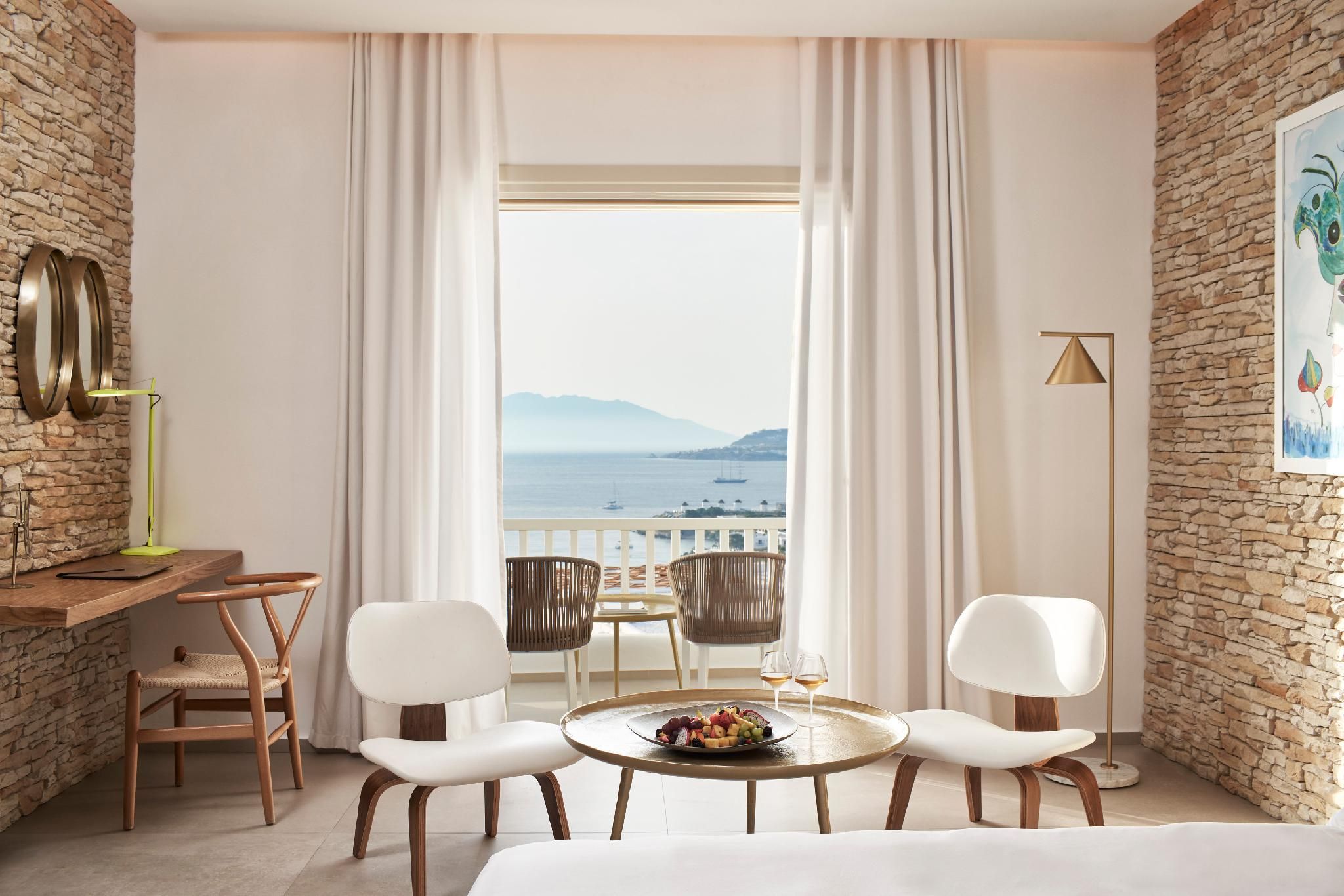 Deluxe 1-Bedroom Suite