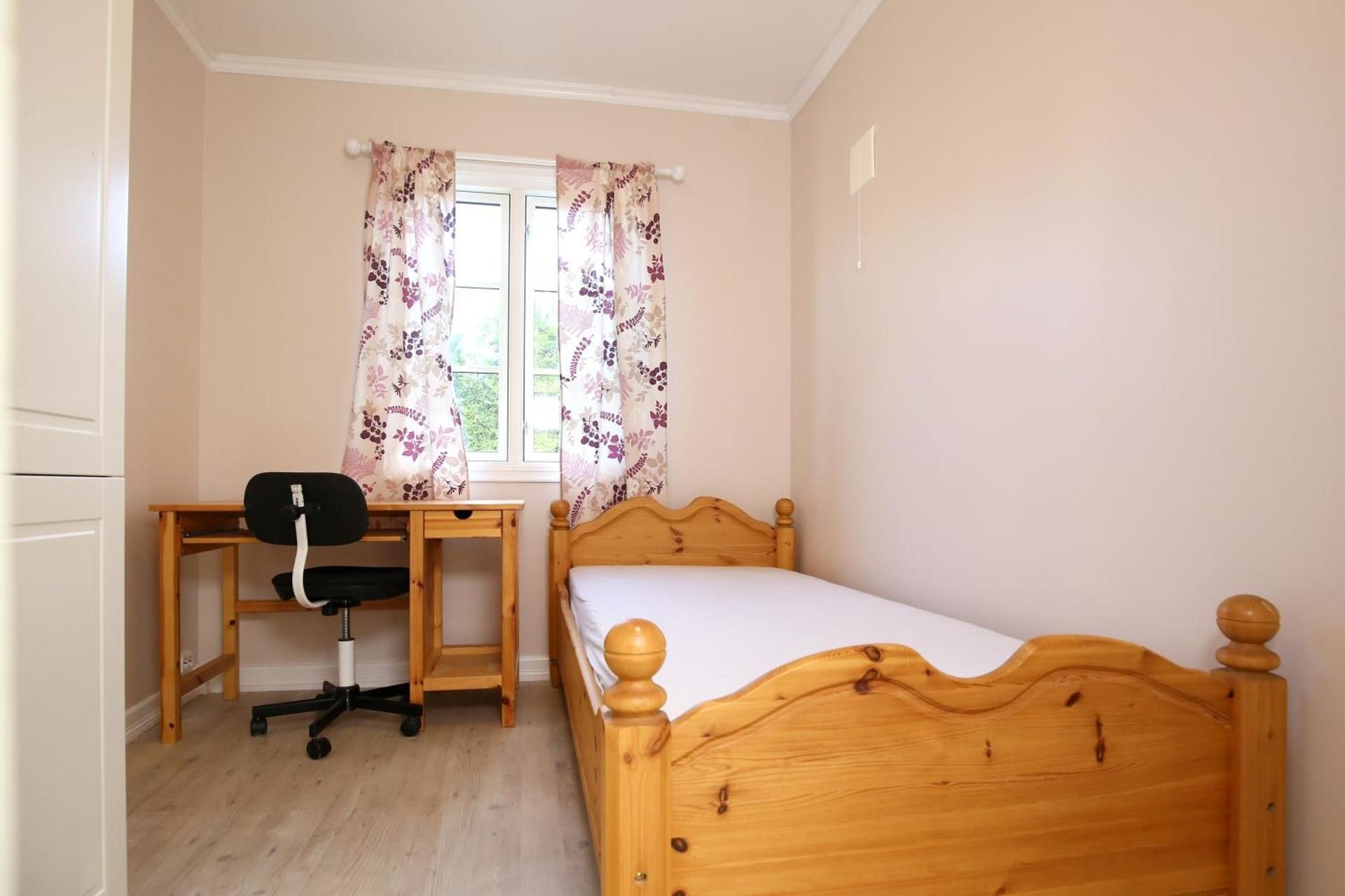 Budget Single Room