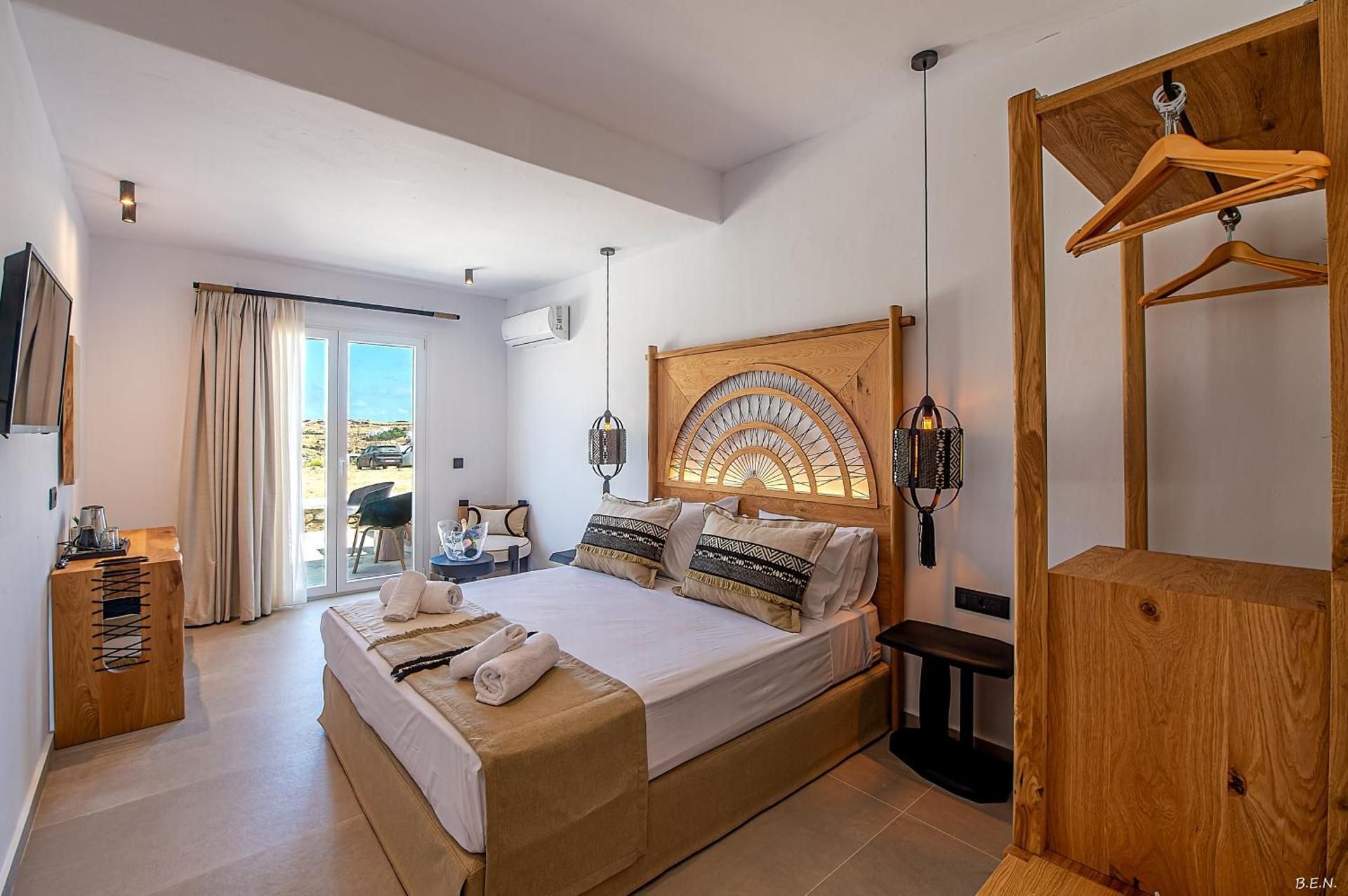 Queen Room with Garden View