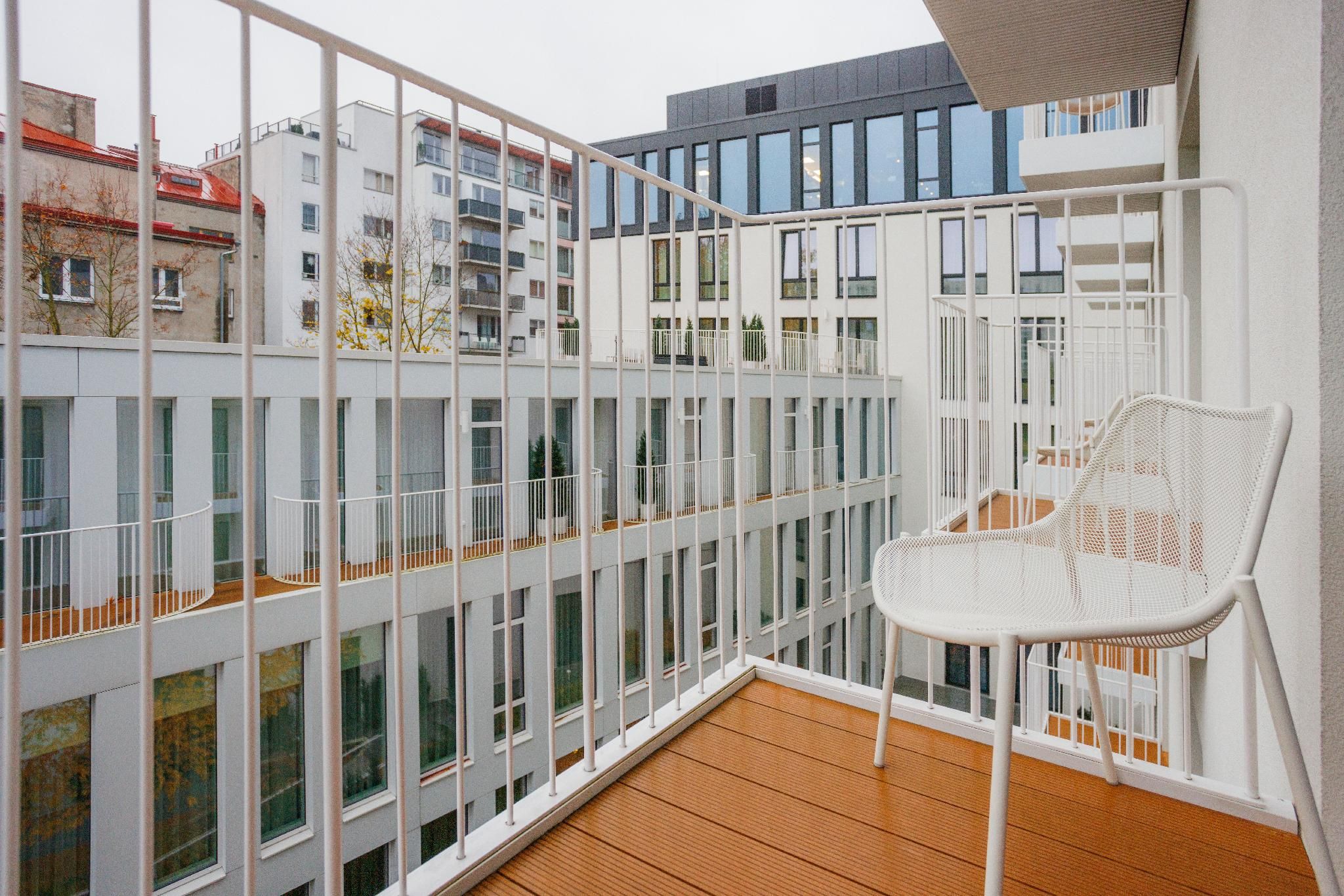 Mövenpick Hotel Tallinn Deluxe room with 1 double bed, with Balcony 2