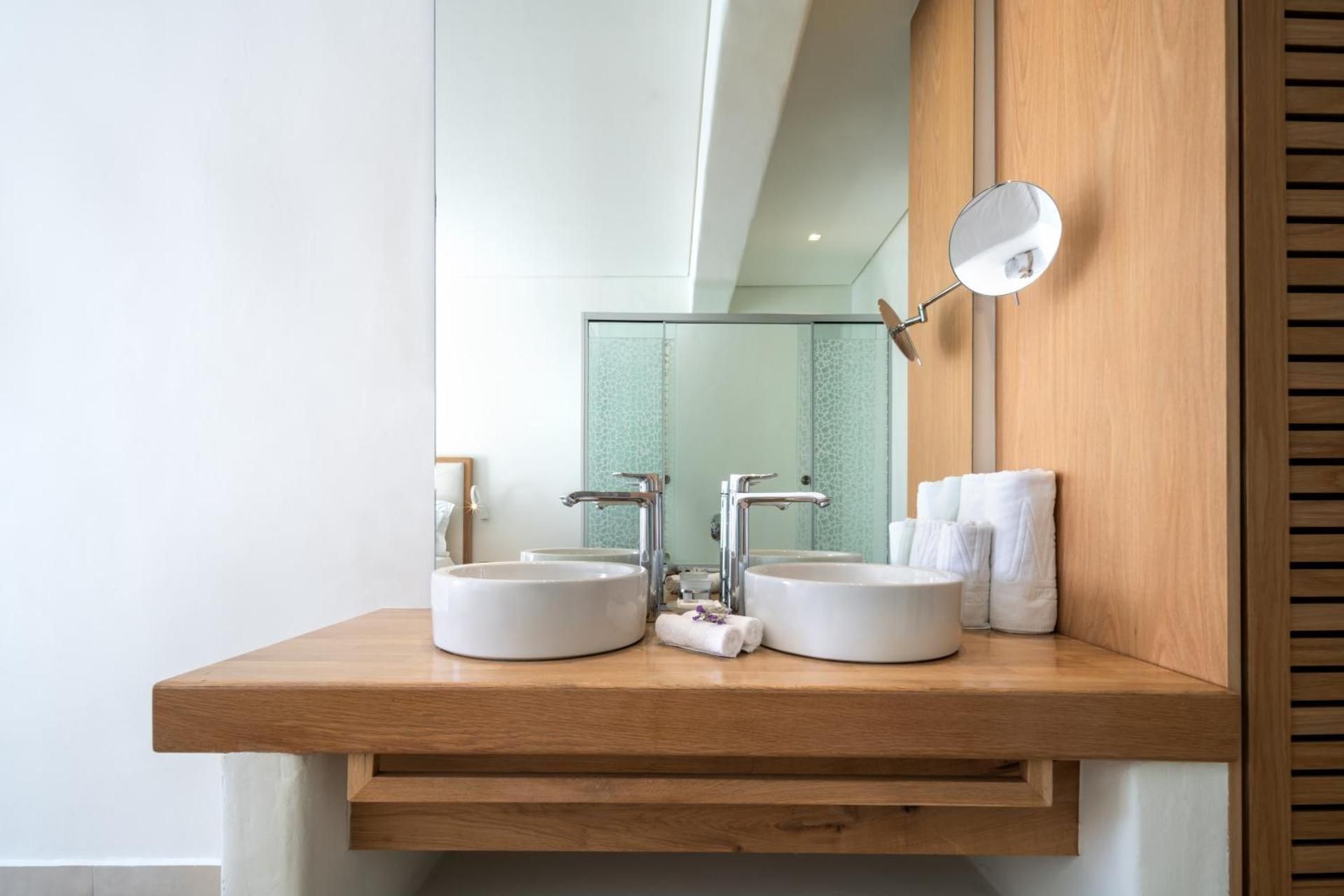 Executive Sea View Suite