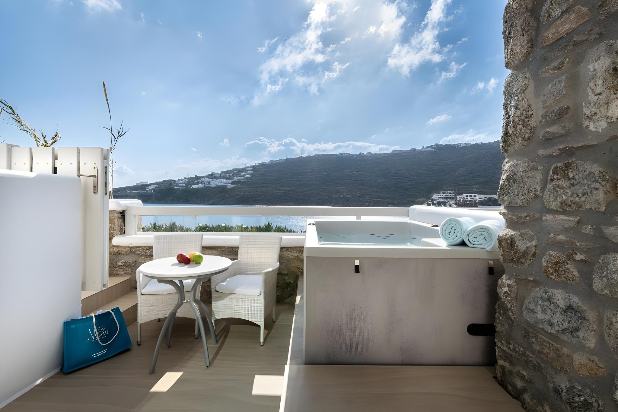 jacuzzi villa