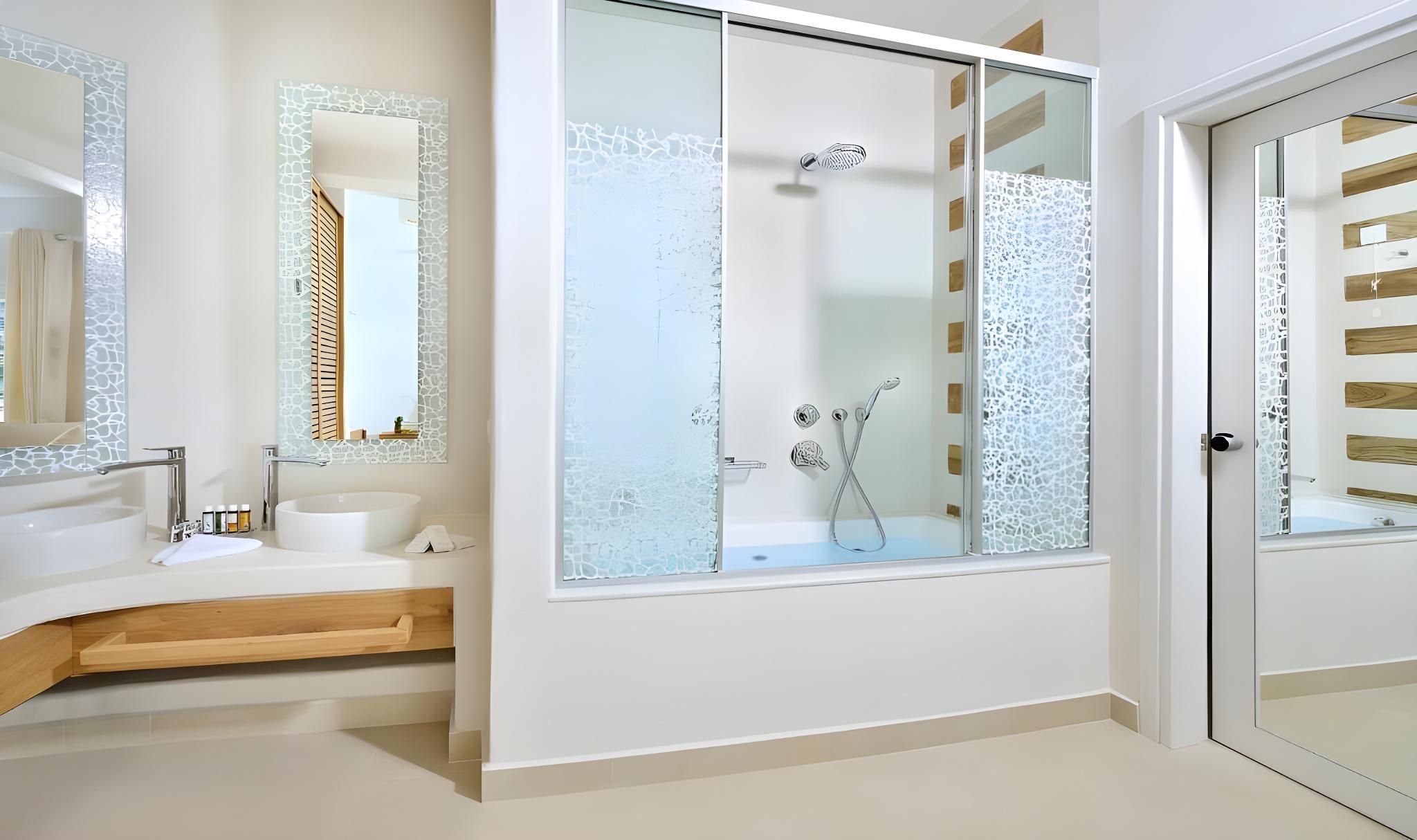 Junior Sea View Suite