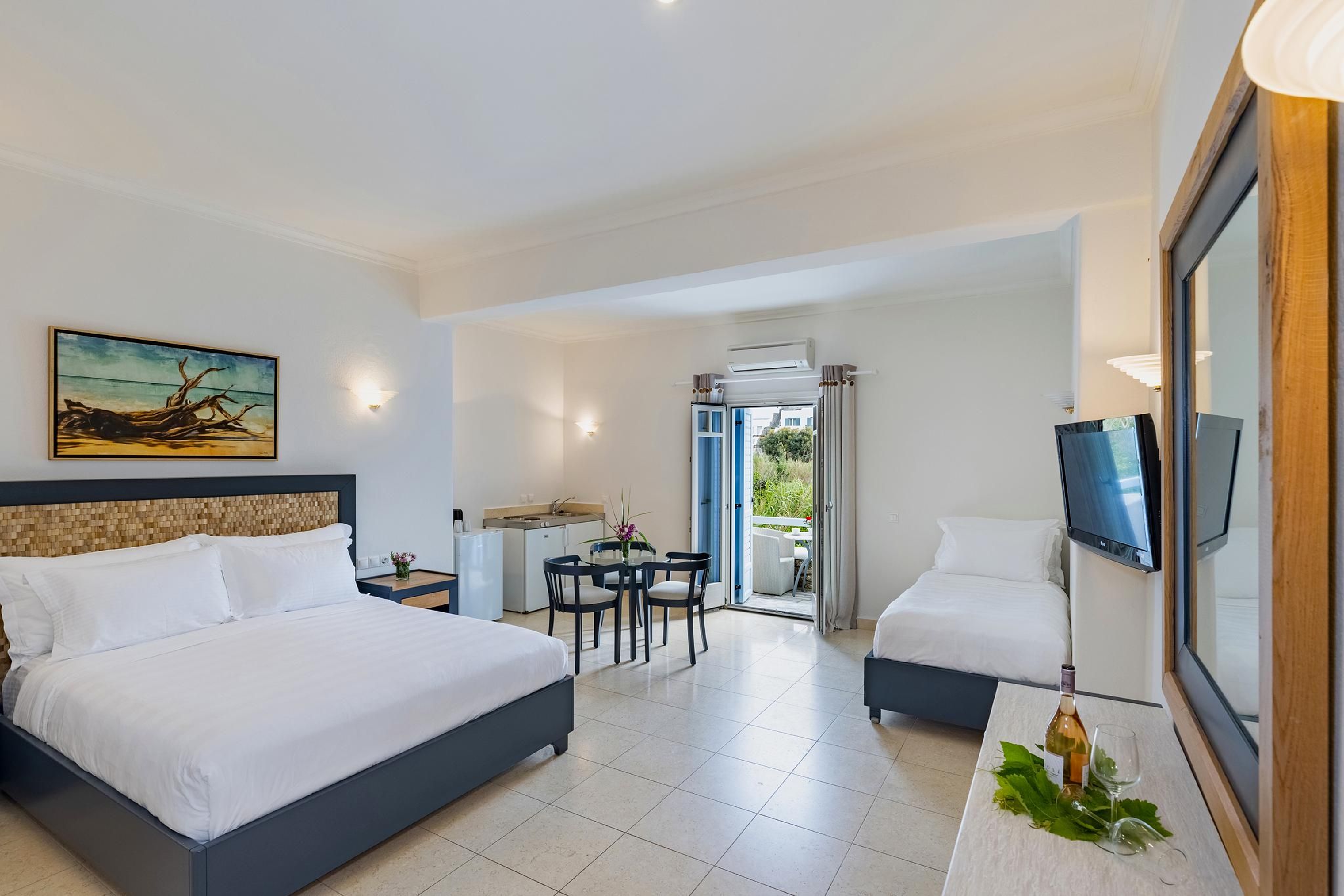 Annex Triple Room - Non-Smoking