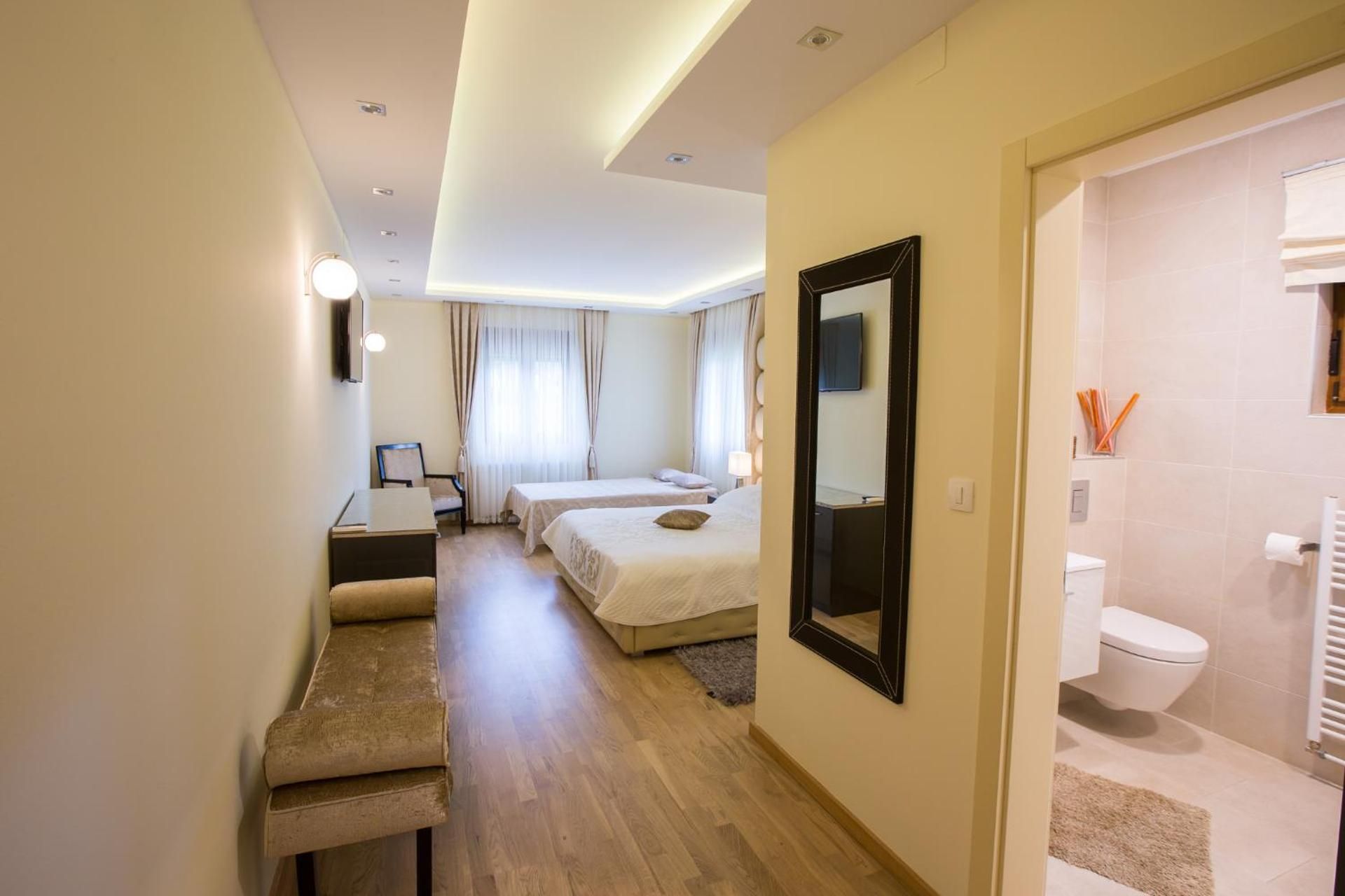 Double Room with Sofa Bed (3 People)