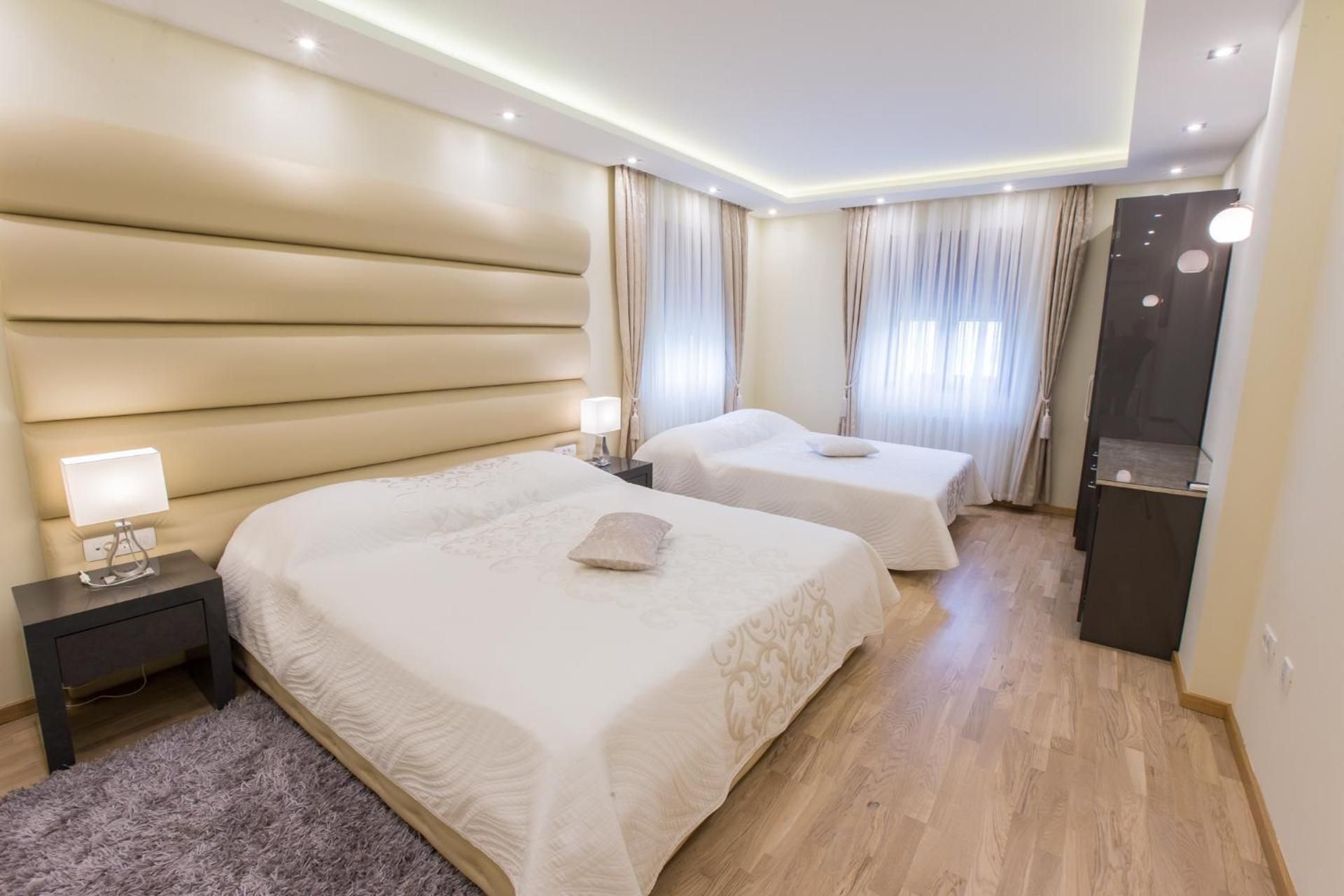 Double Room with Sofa Bed (4 People)