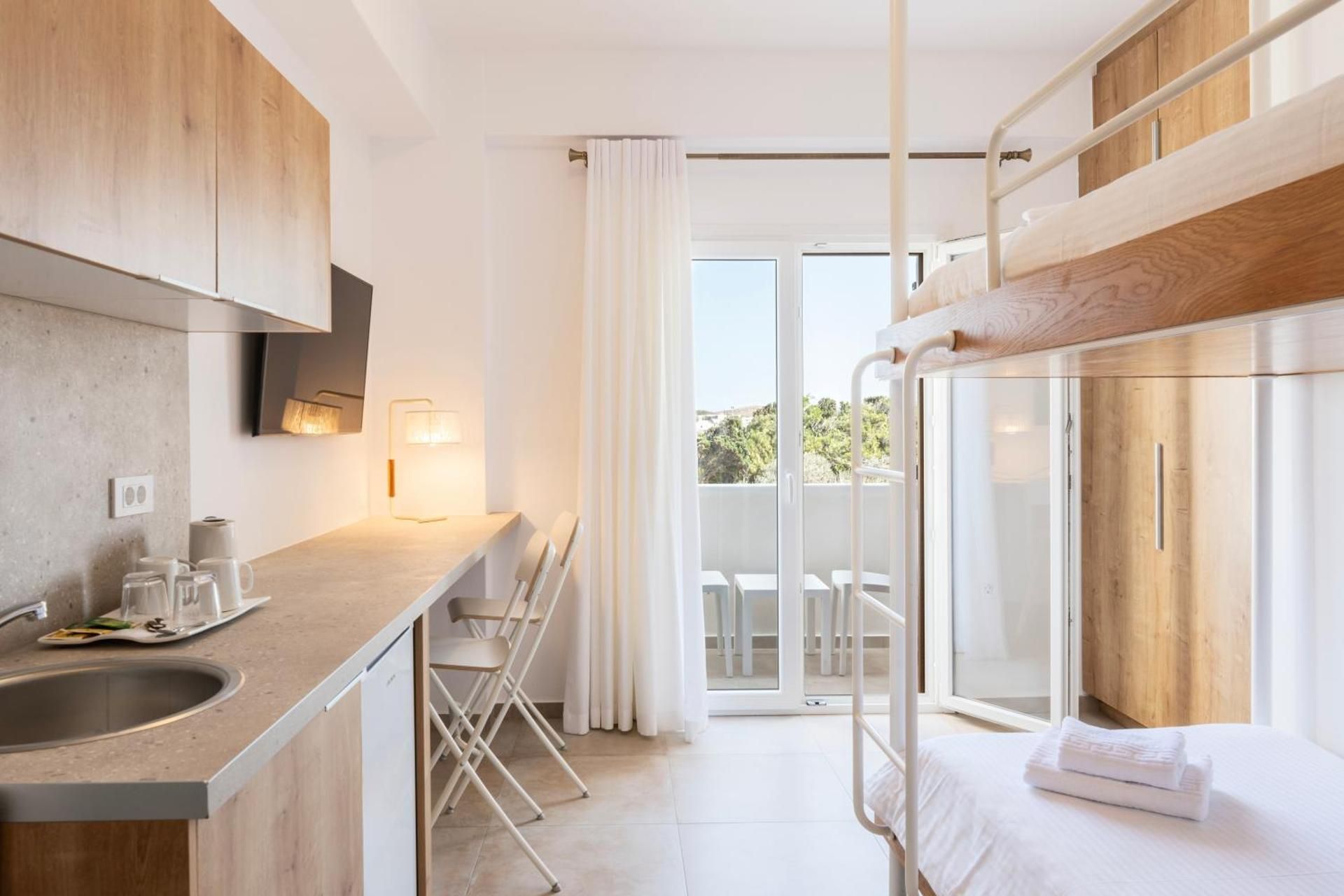 Mykonos Vibes Room for 4