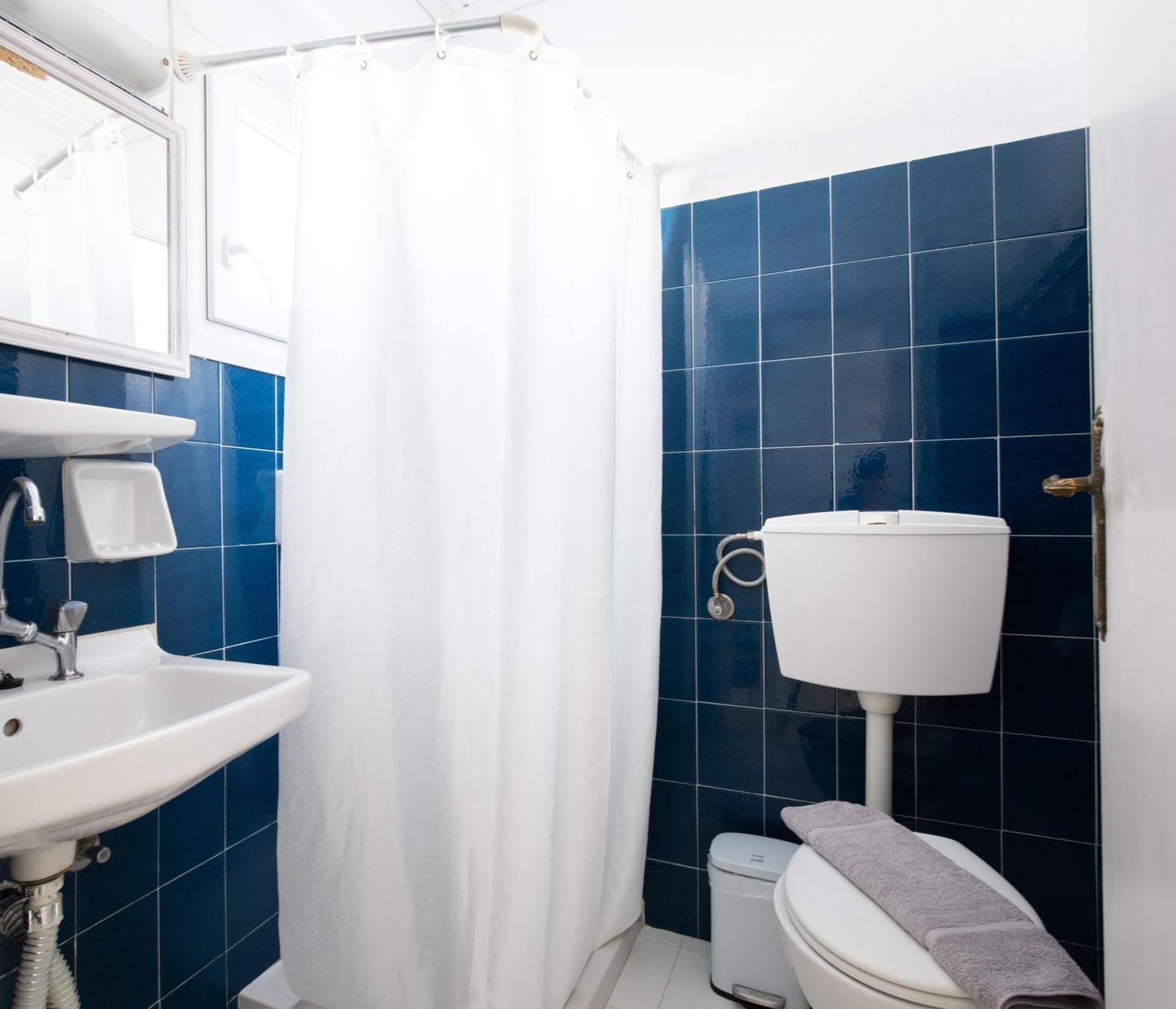 Double or Twin Room with Partial Sea View