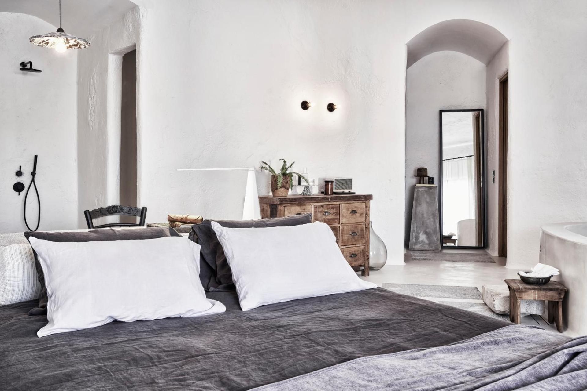 Cave Suite with Private Pool