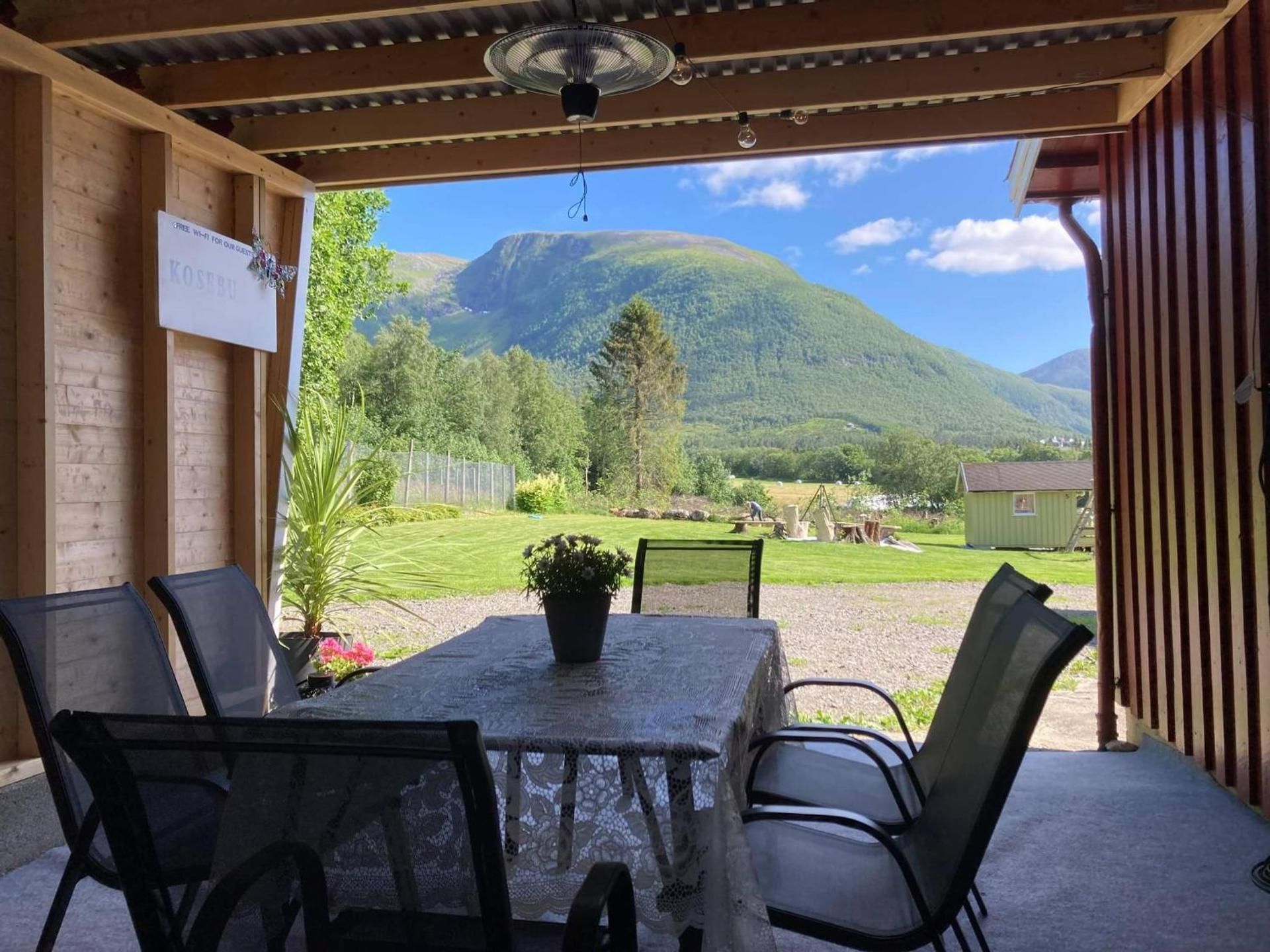 Triple Room with Mountain View