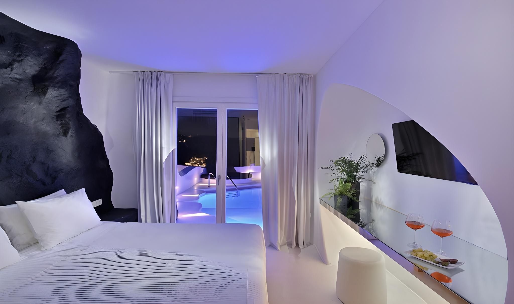 2-Bedroom Suite with Private Pool