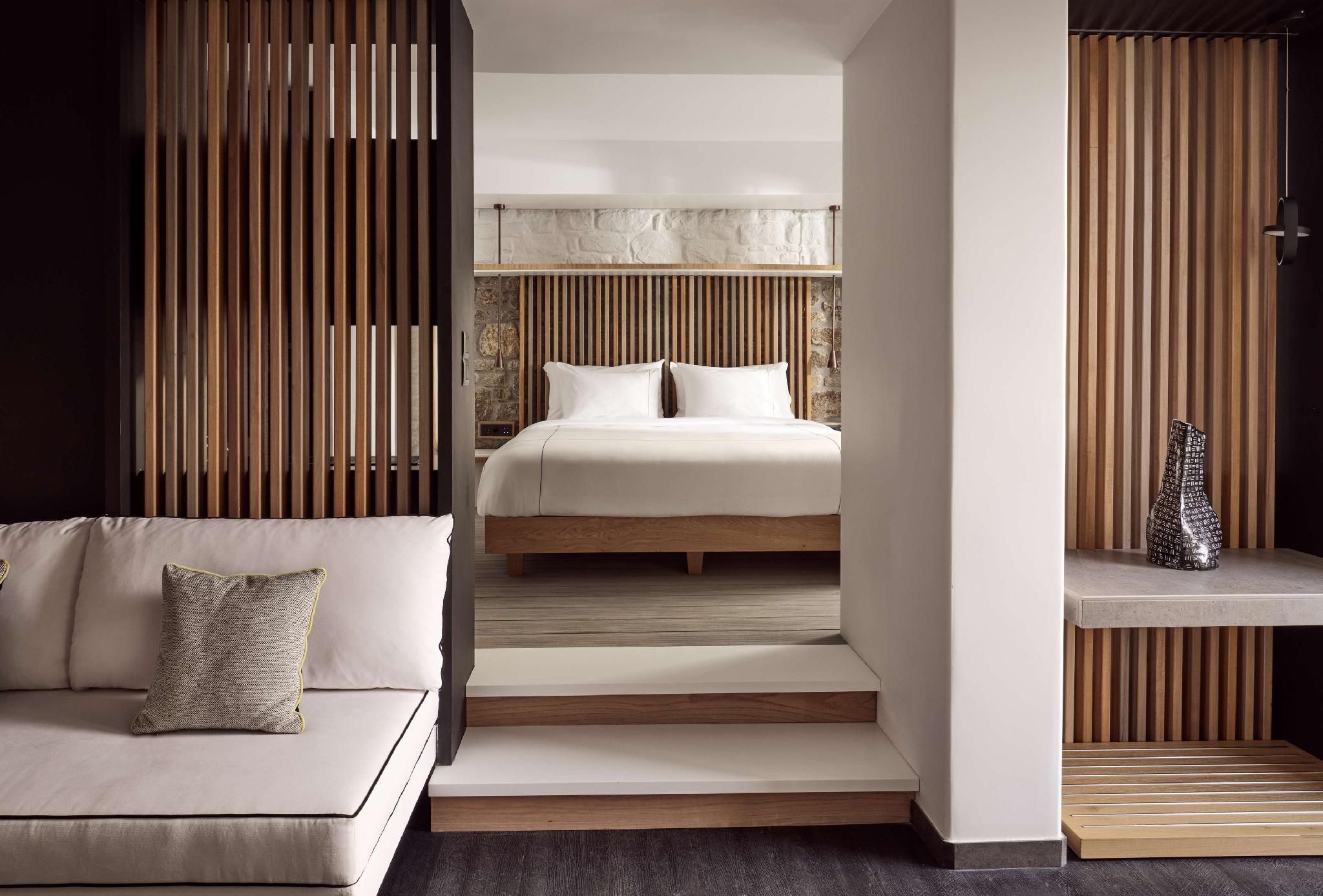 King Junior Suite with Spa