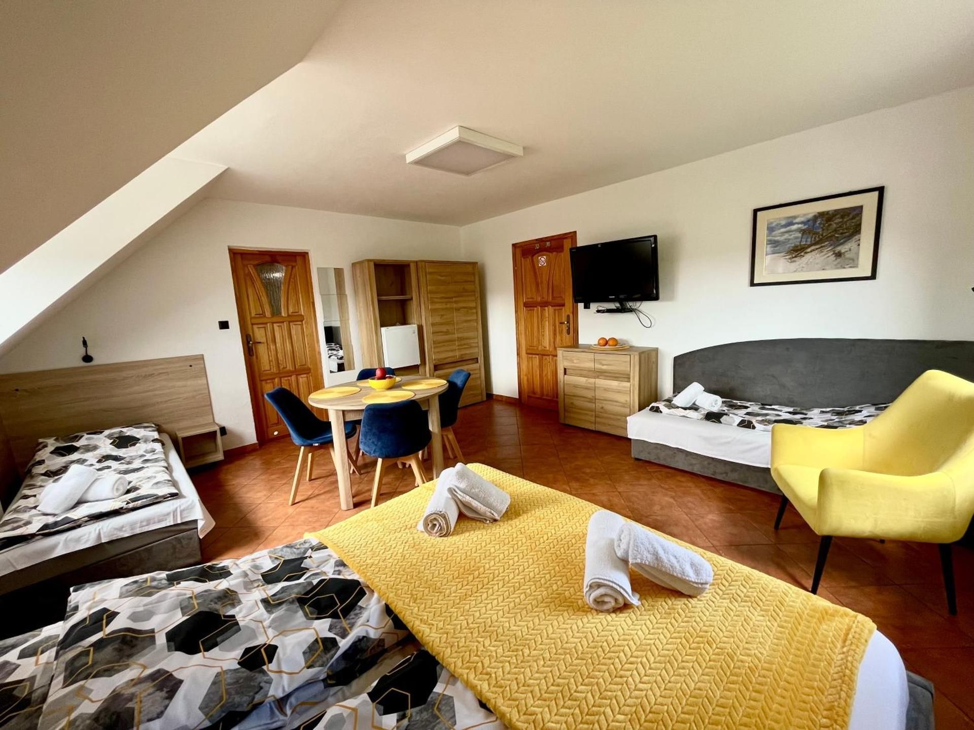 Quadruple Room with Private Bathroom