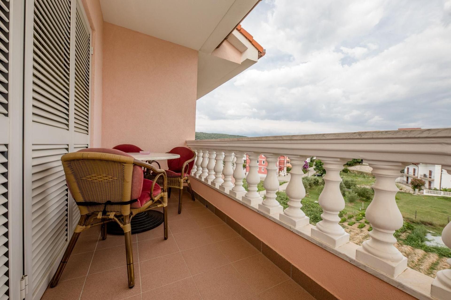 Comfort Triple Room with Balcony and Sea View