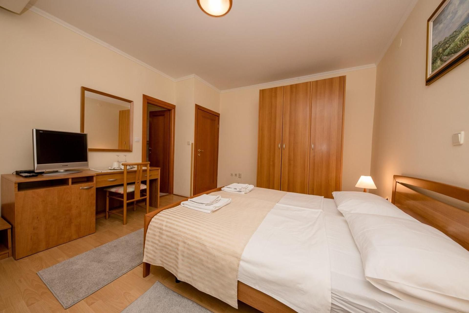 Classic Double Room with Balcony and Sea View