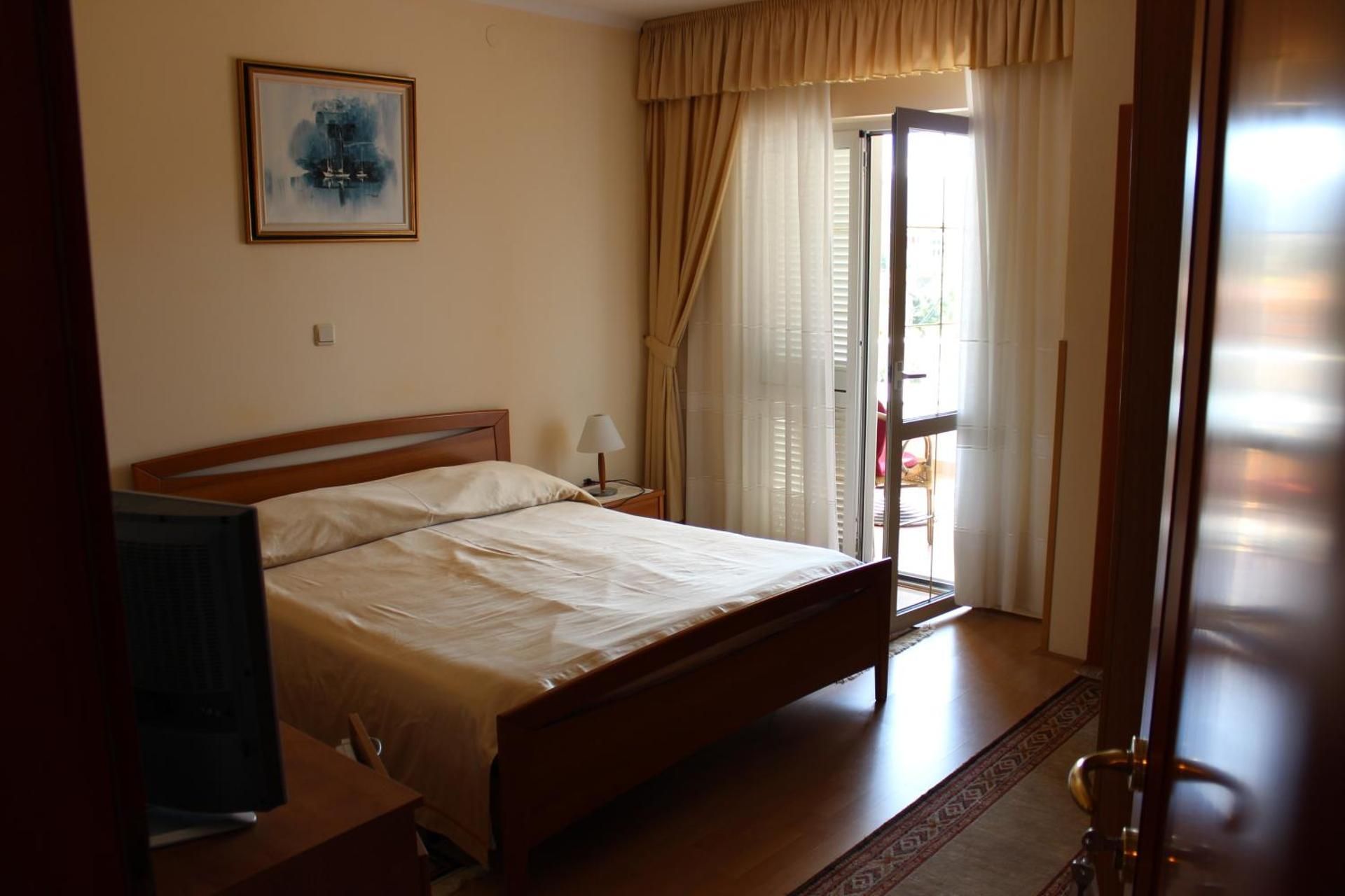 Standard Double Room with Balcony and Sea View