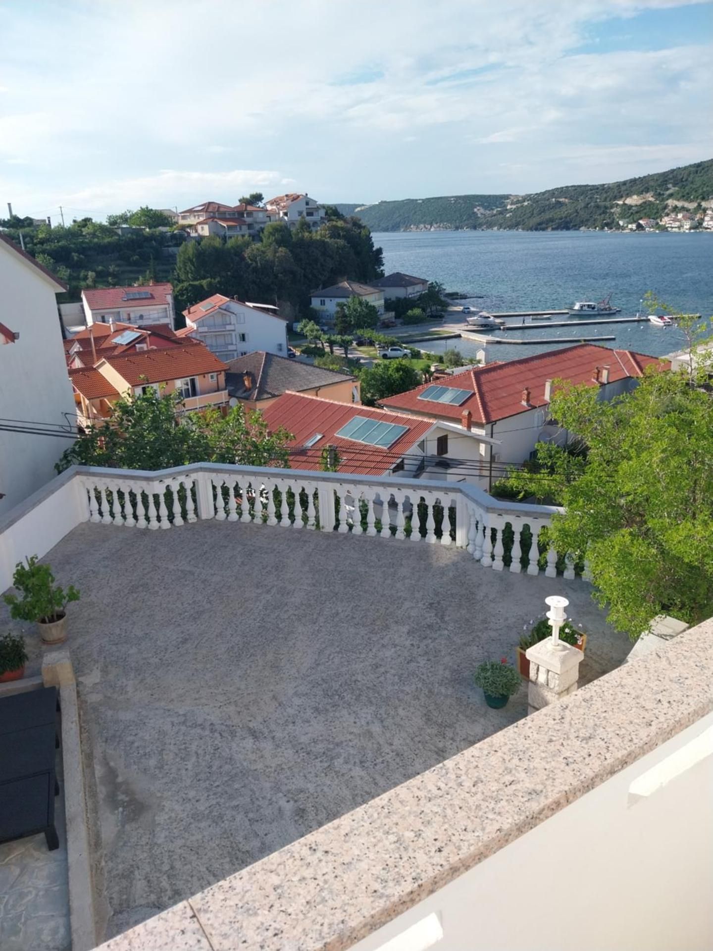 Studio Apartment with Sea View