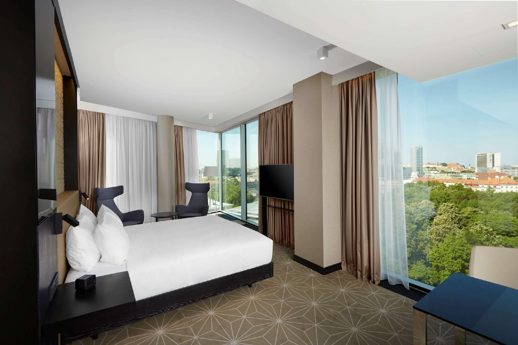 King Corner Junior Suite