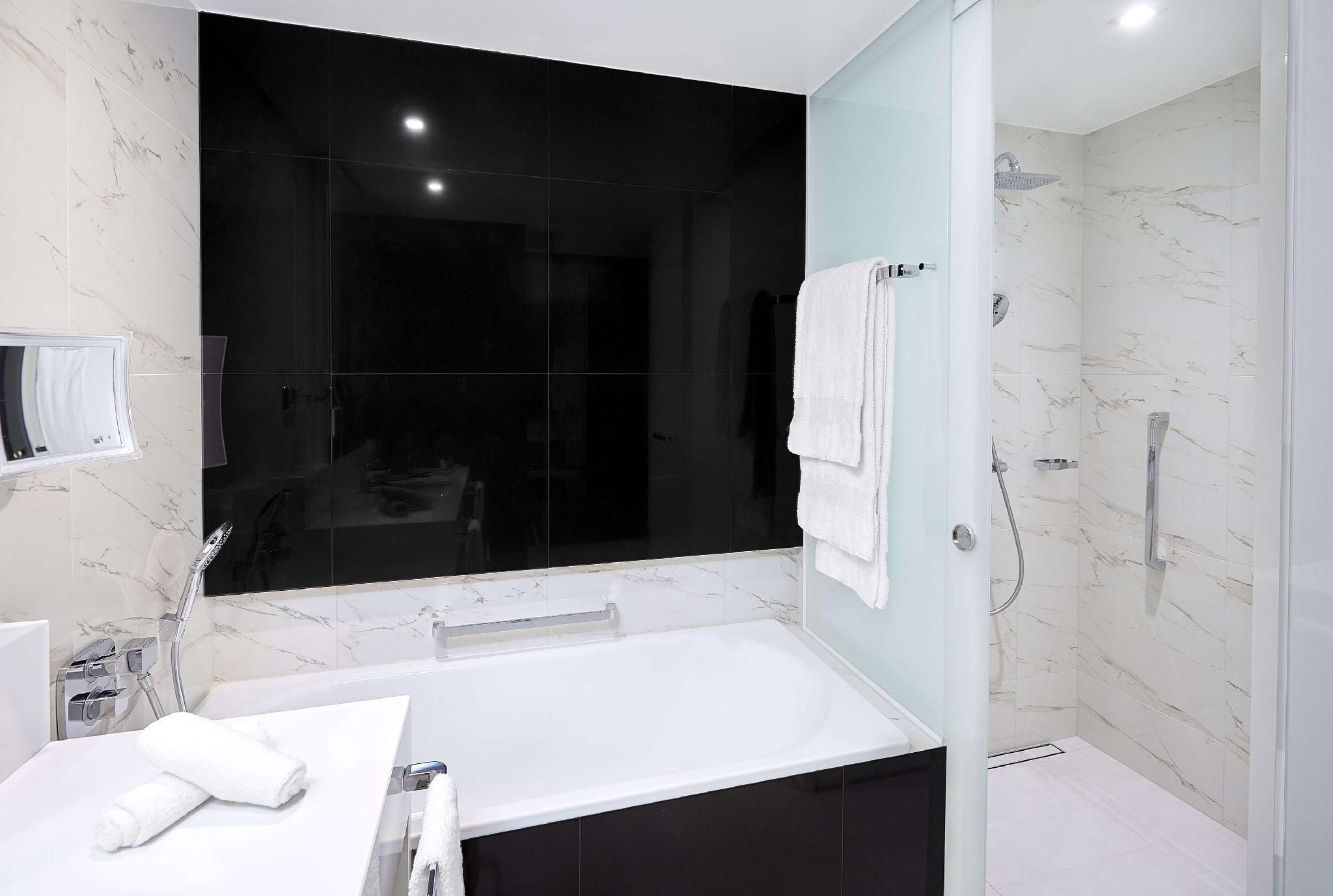 Twin Executive Room with View