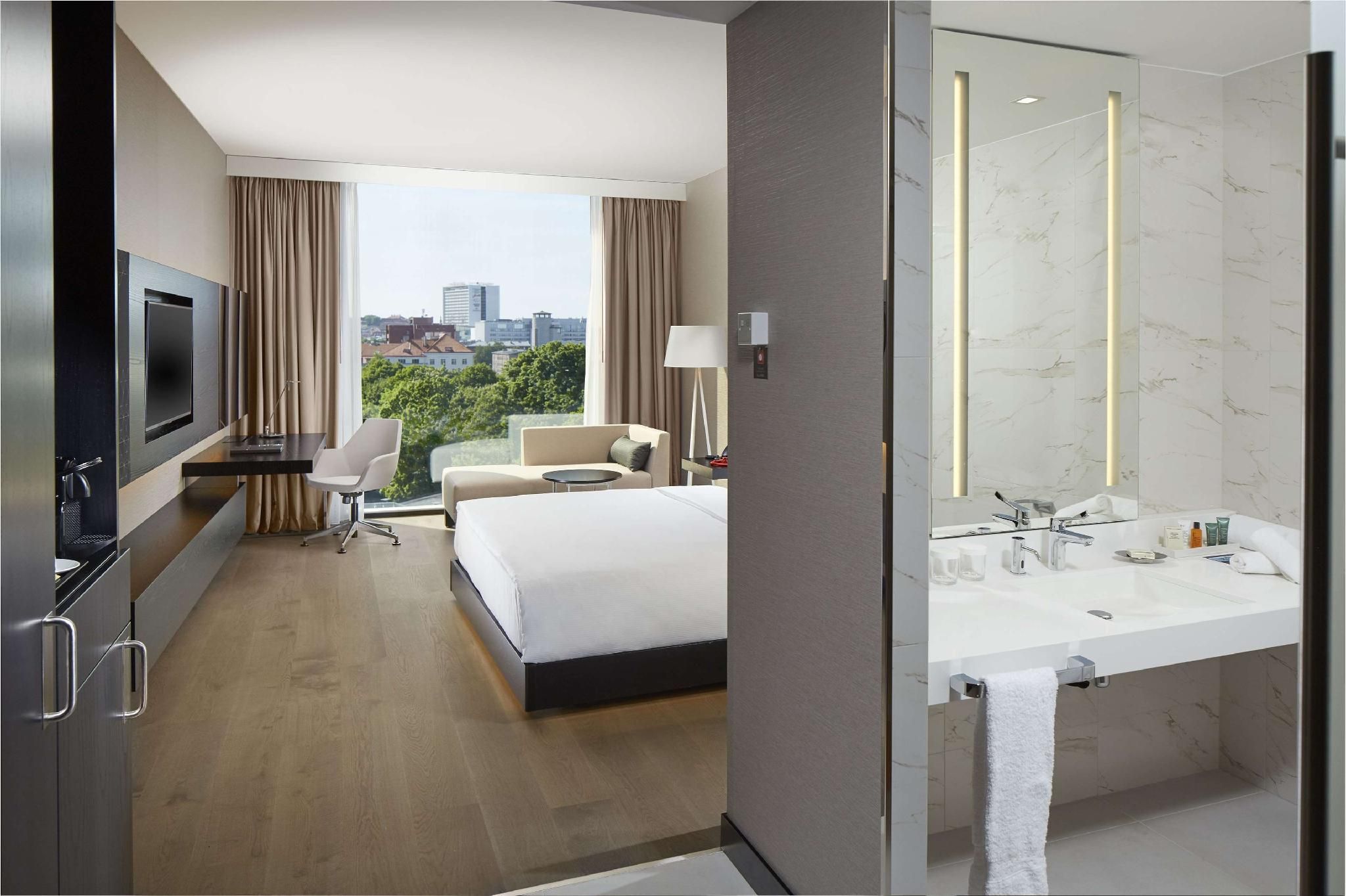 King Accessible Guest Room