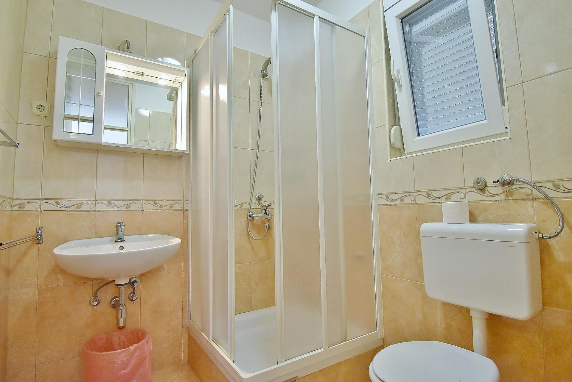 One-Bedroom Deluxe Apartment