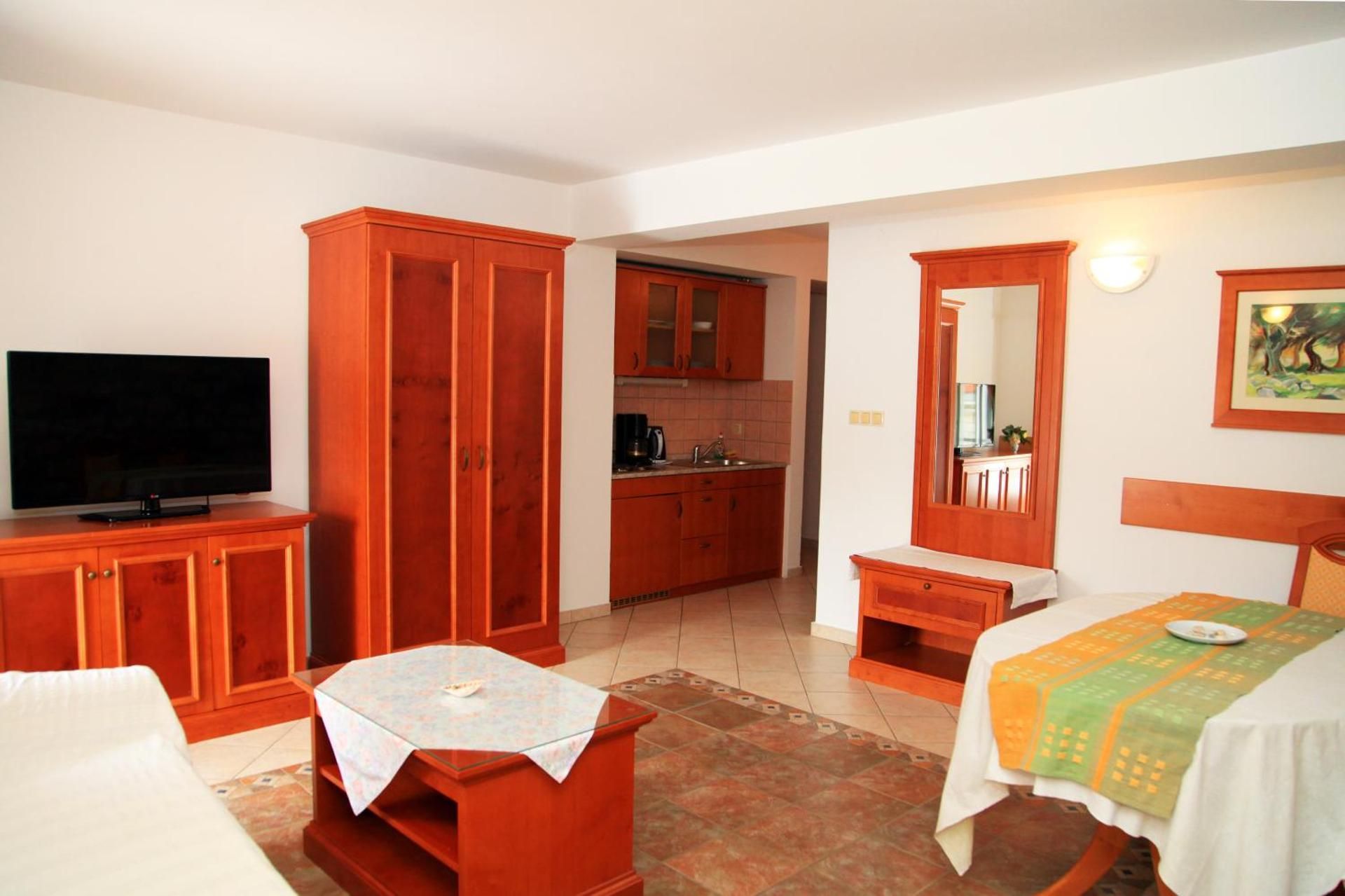 Deluxe Apartment