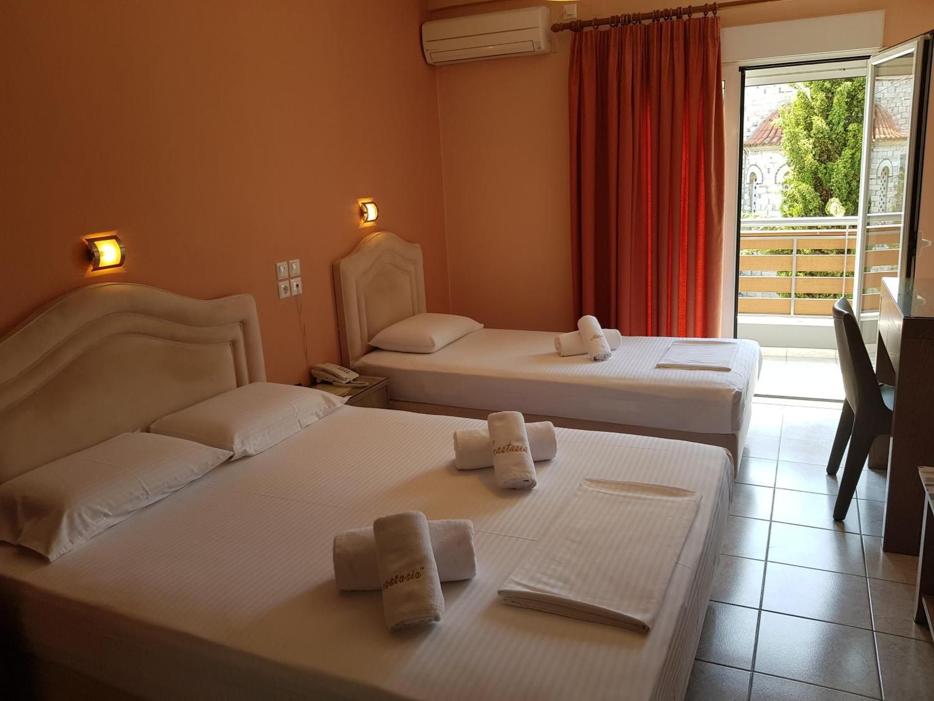 Triple Room with City View