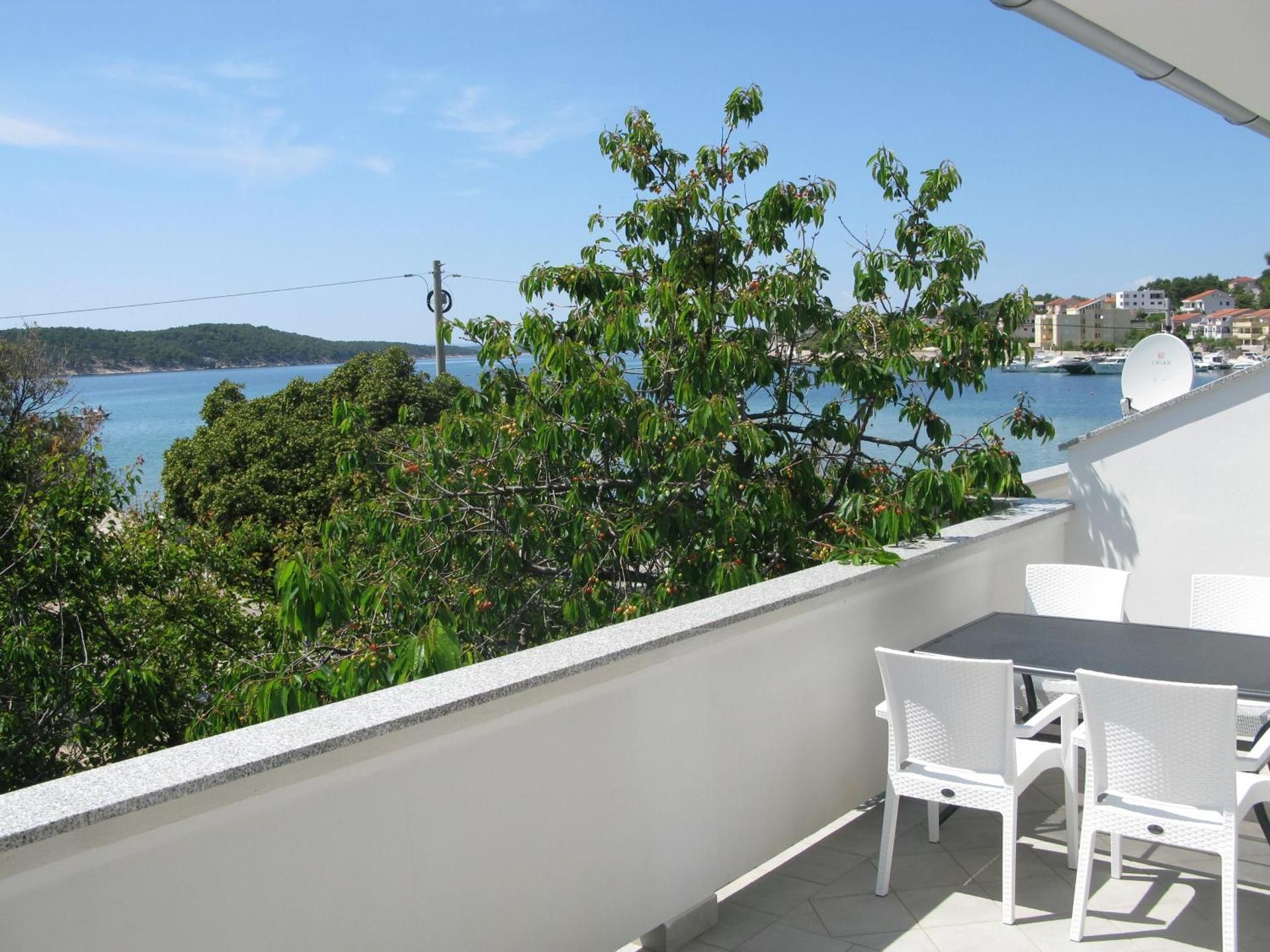 Two-Bedroom Apartment with Terrace and Sea View